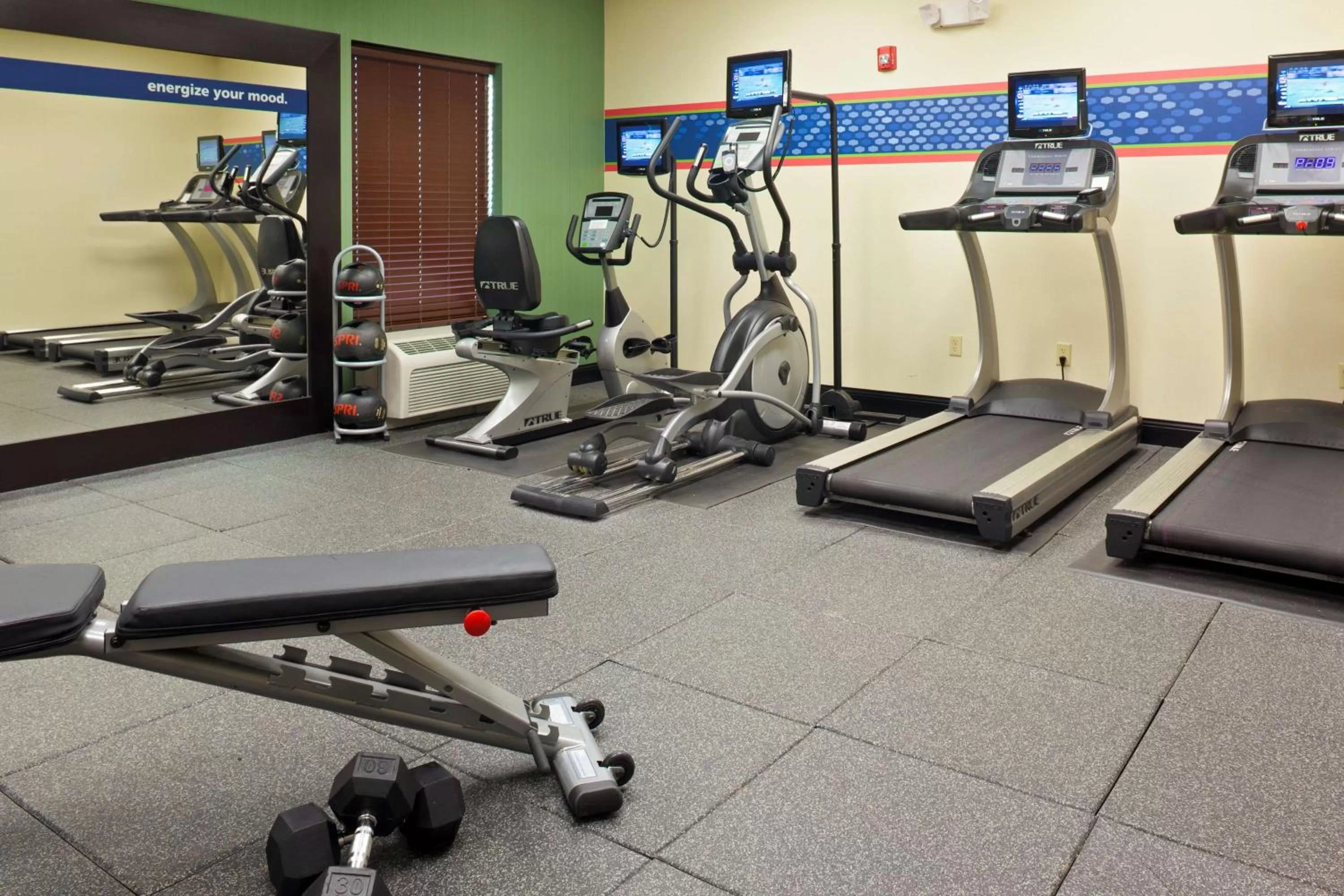 Fitness centre/facilities in Hampton Inn and Suites - Lincoln Northeast