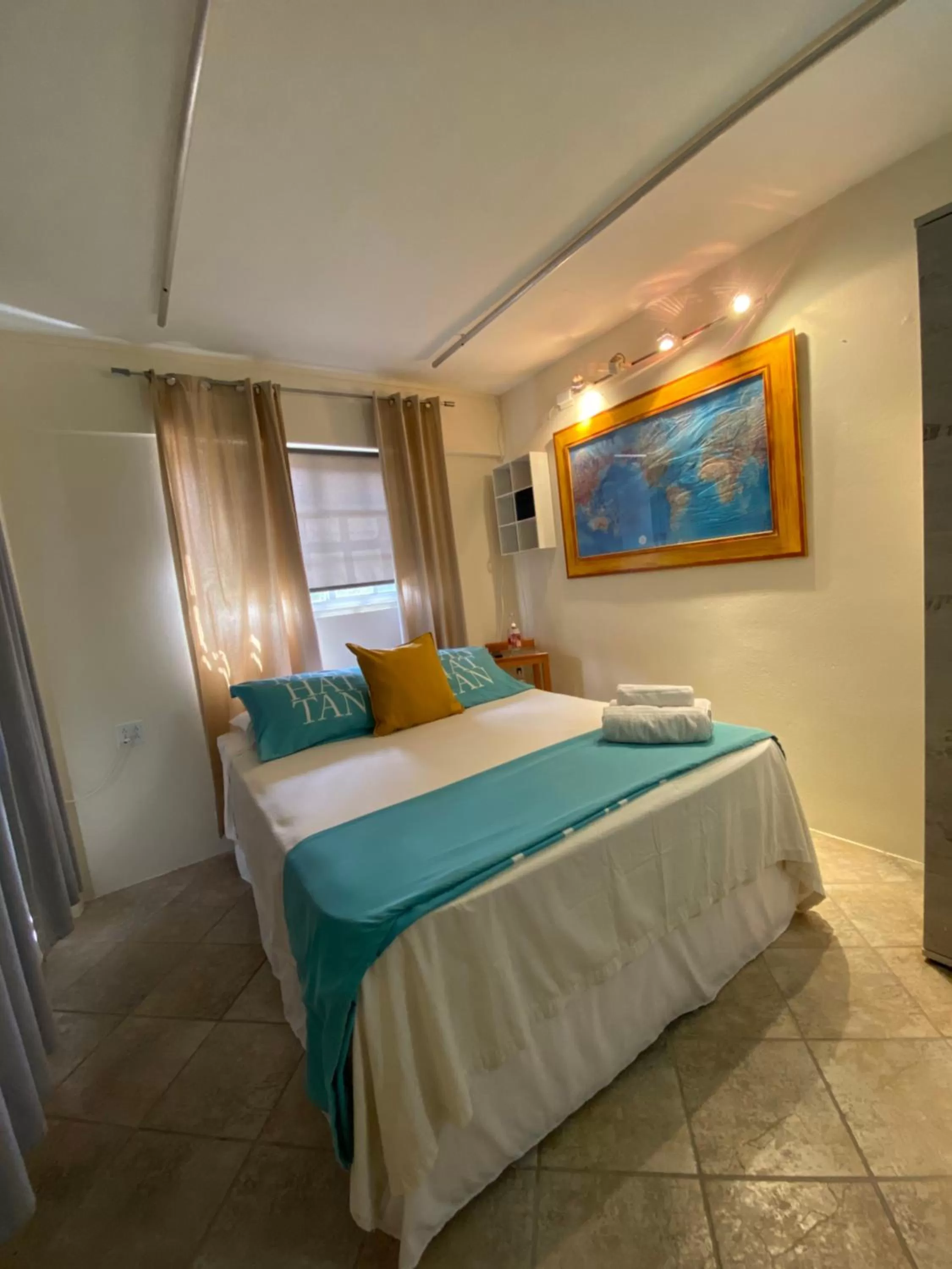 Bedroom, Bed in La Felicidad