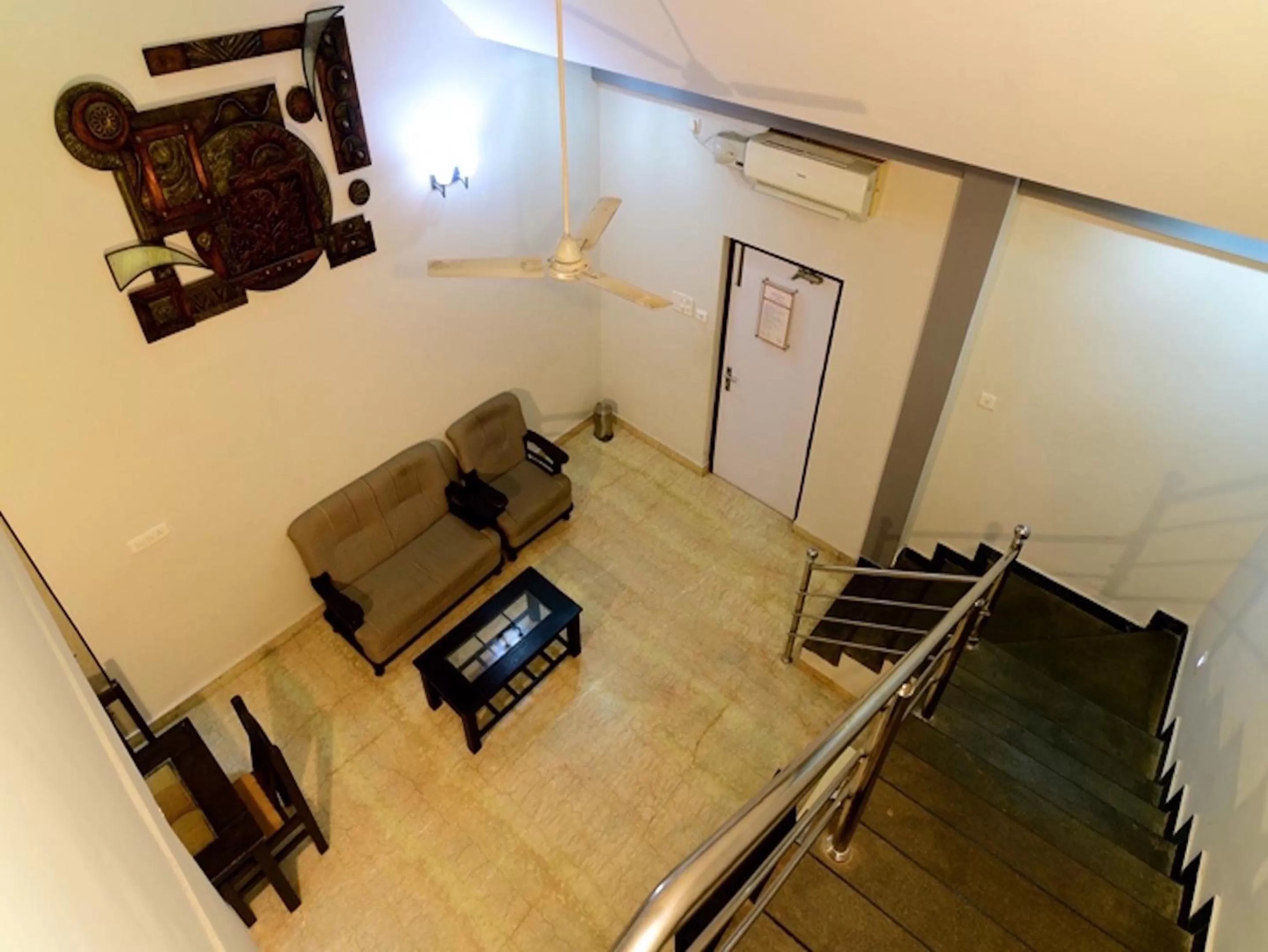 Living room in Hotel Ashlesh Manipal