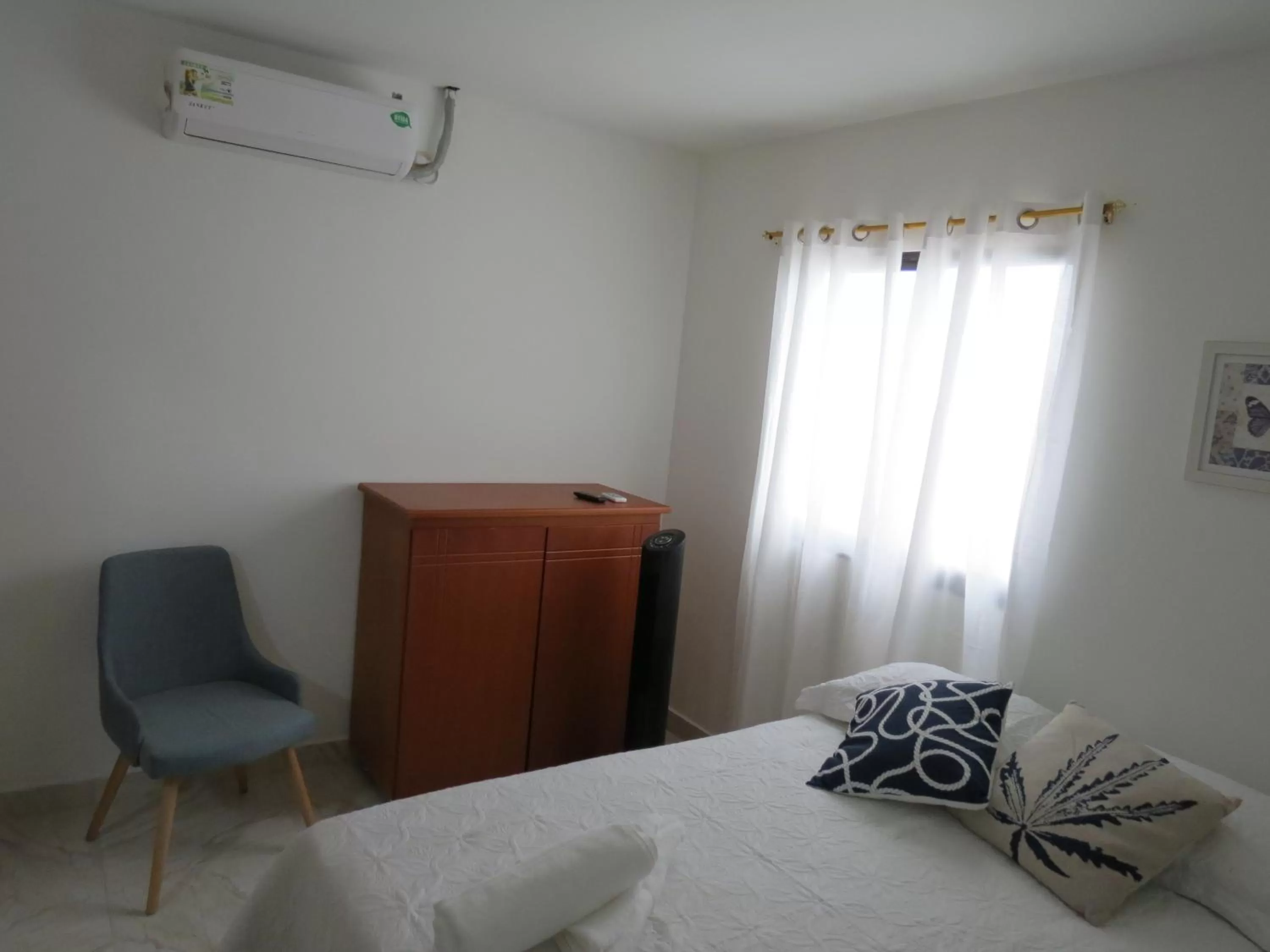 Photo of the whole room, Bed in ZOJO MARiNA BAY