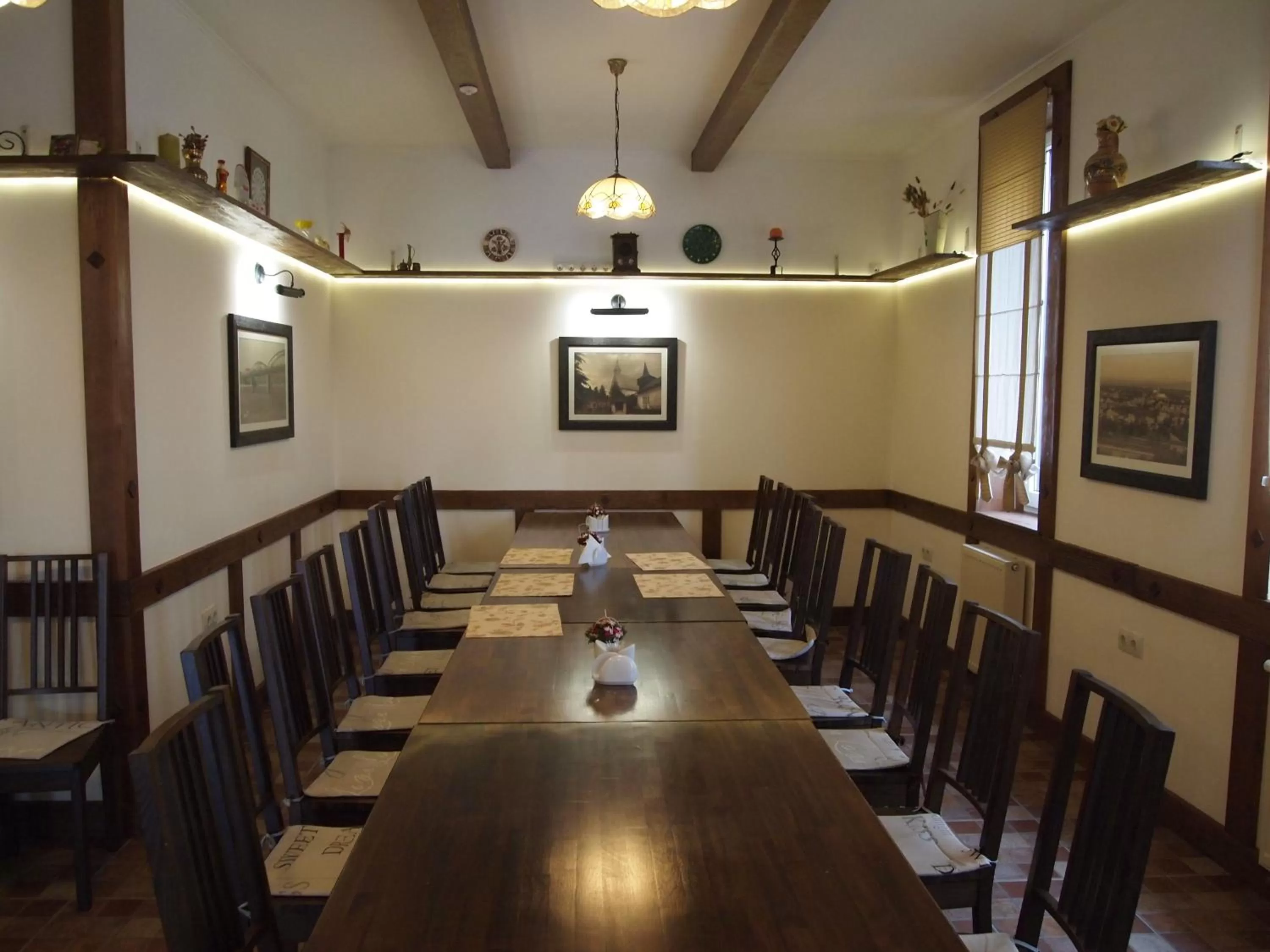 Restaurant/Places to Eat in Tulipan Hotel Aquapark