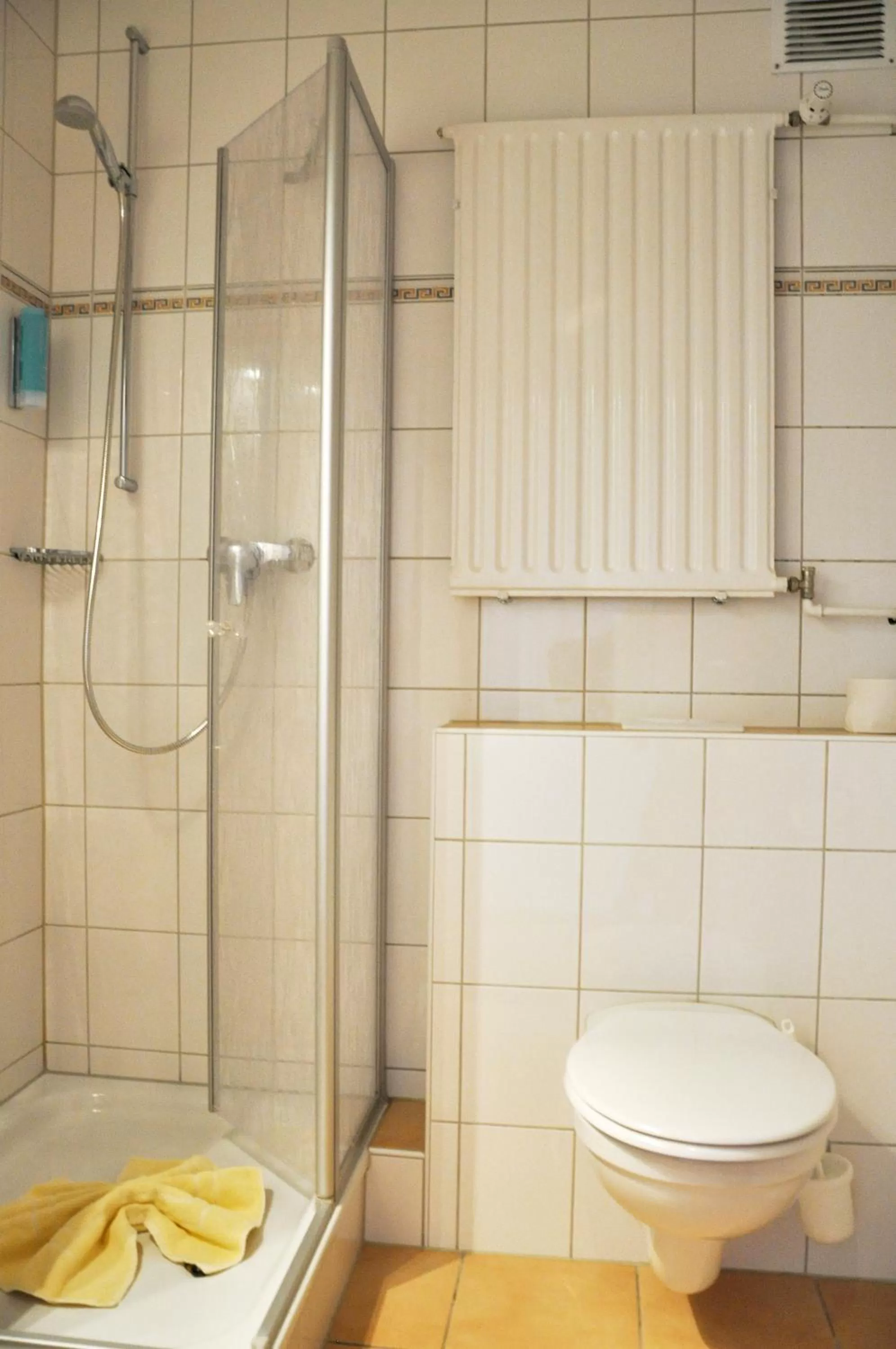 Photo of the whole room in Hotel Atlantik