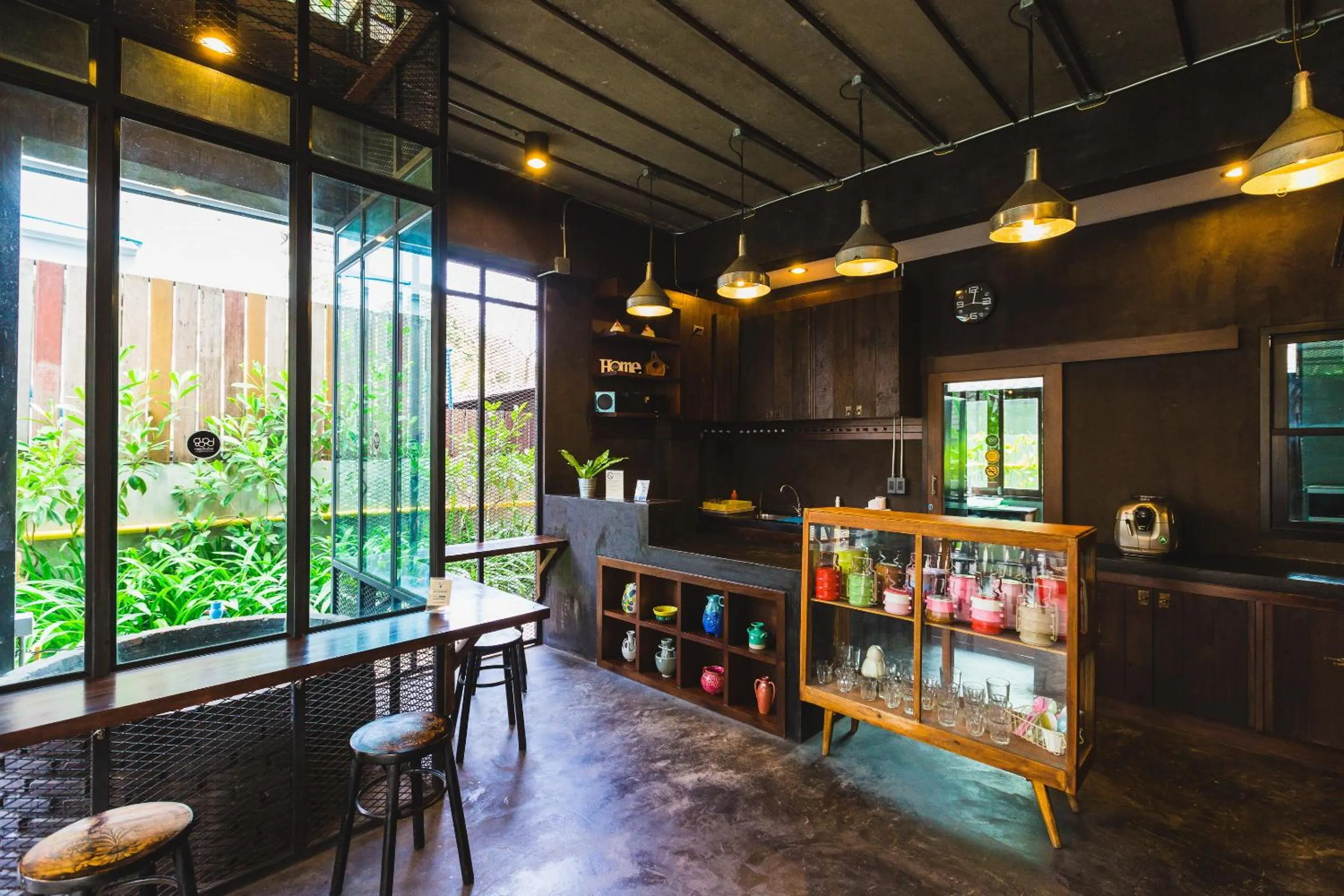 Restaurant/places to eat in Gord ChiangMai Hotel