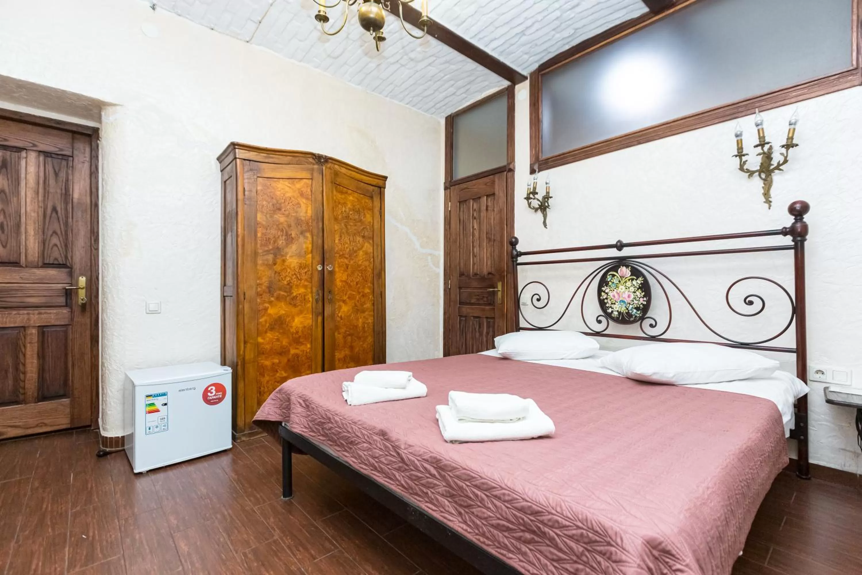 Bed in Staryi Krakiv