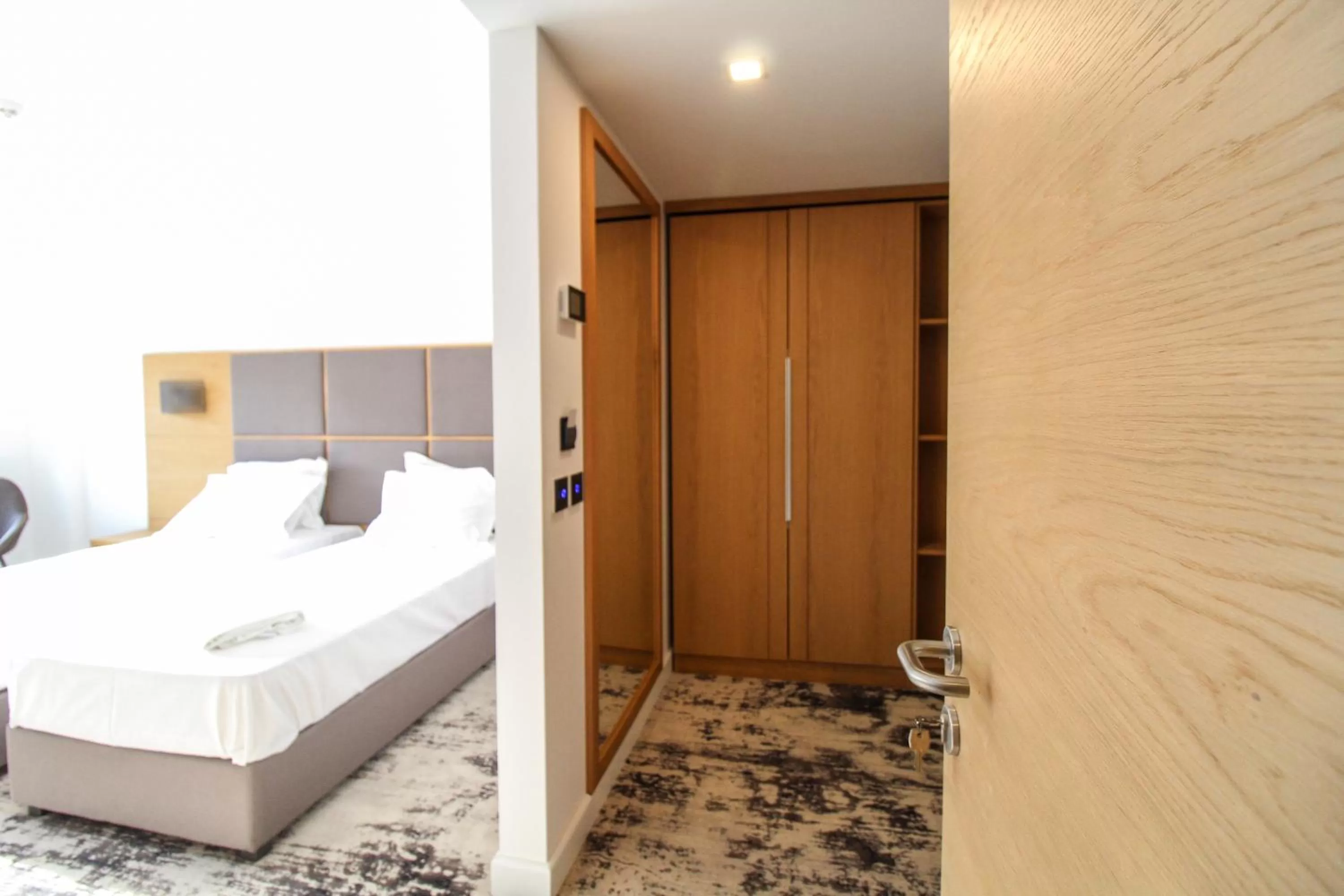 Bedroom, Bed in Hotel Avenue - Avenue Hotels