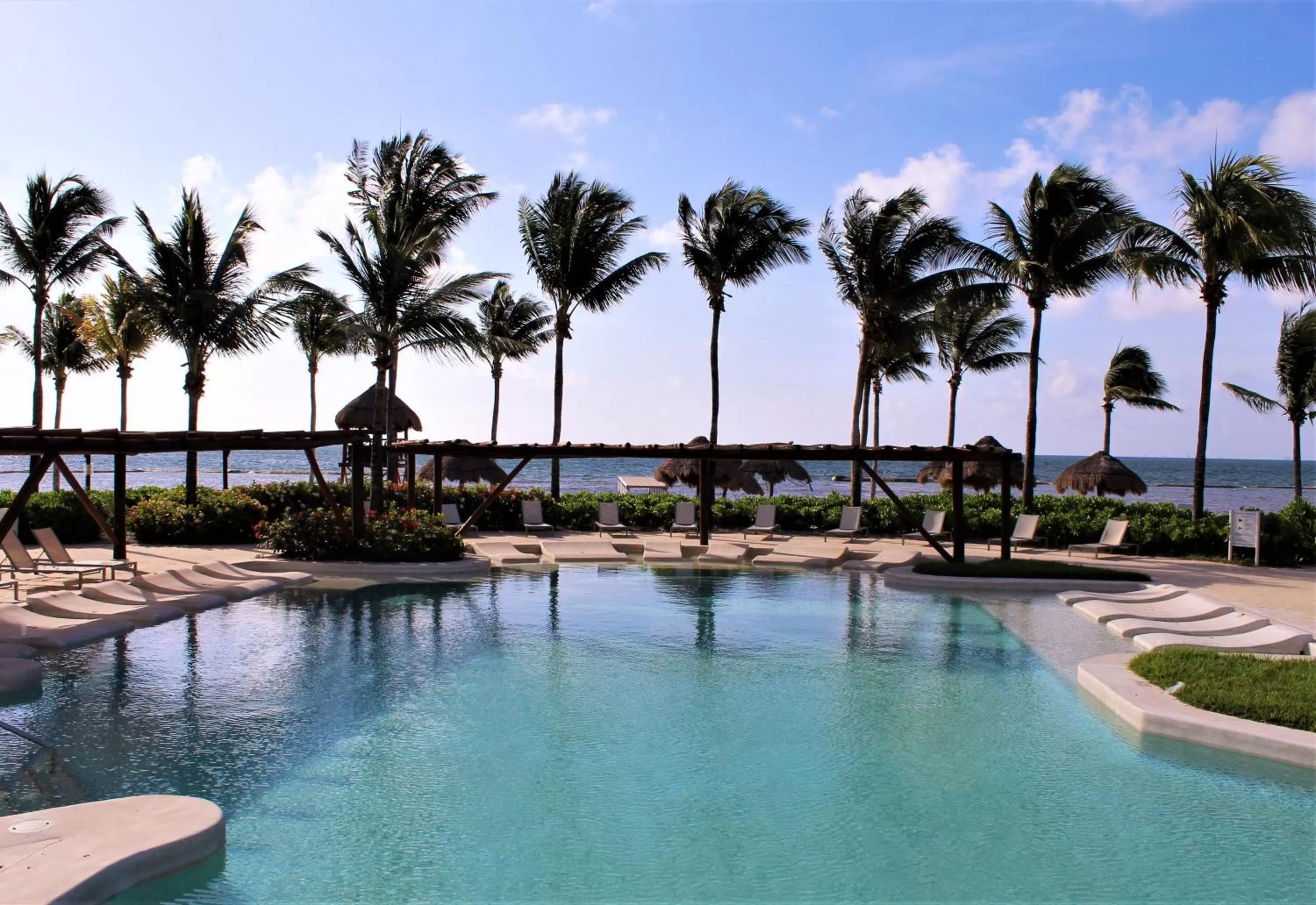 Swimming pool in BlueBay Grand Esmeralda-All Inclusive