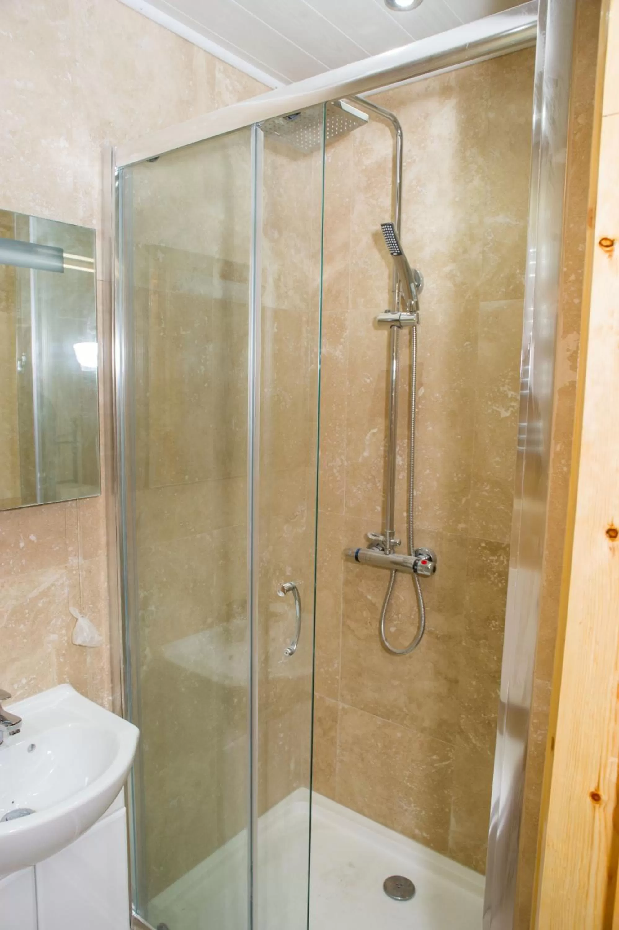 Bathroom in Fountain Hotel