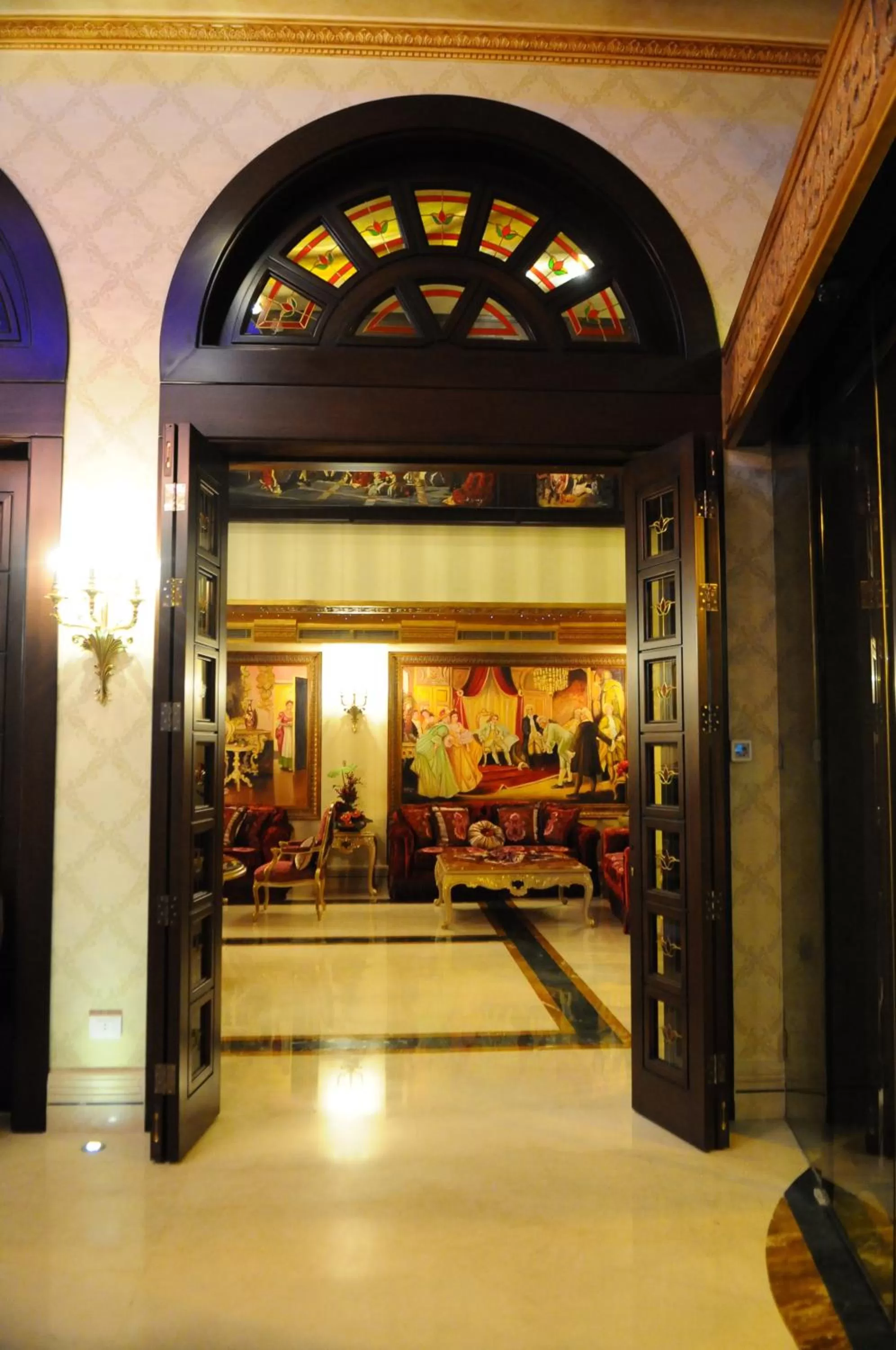 Seating area in Q Hotel