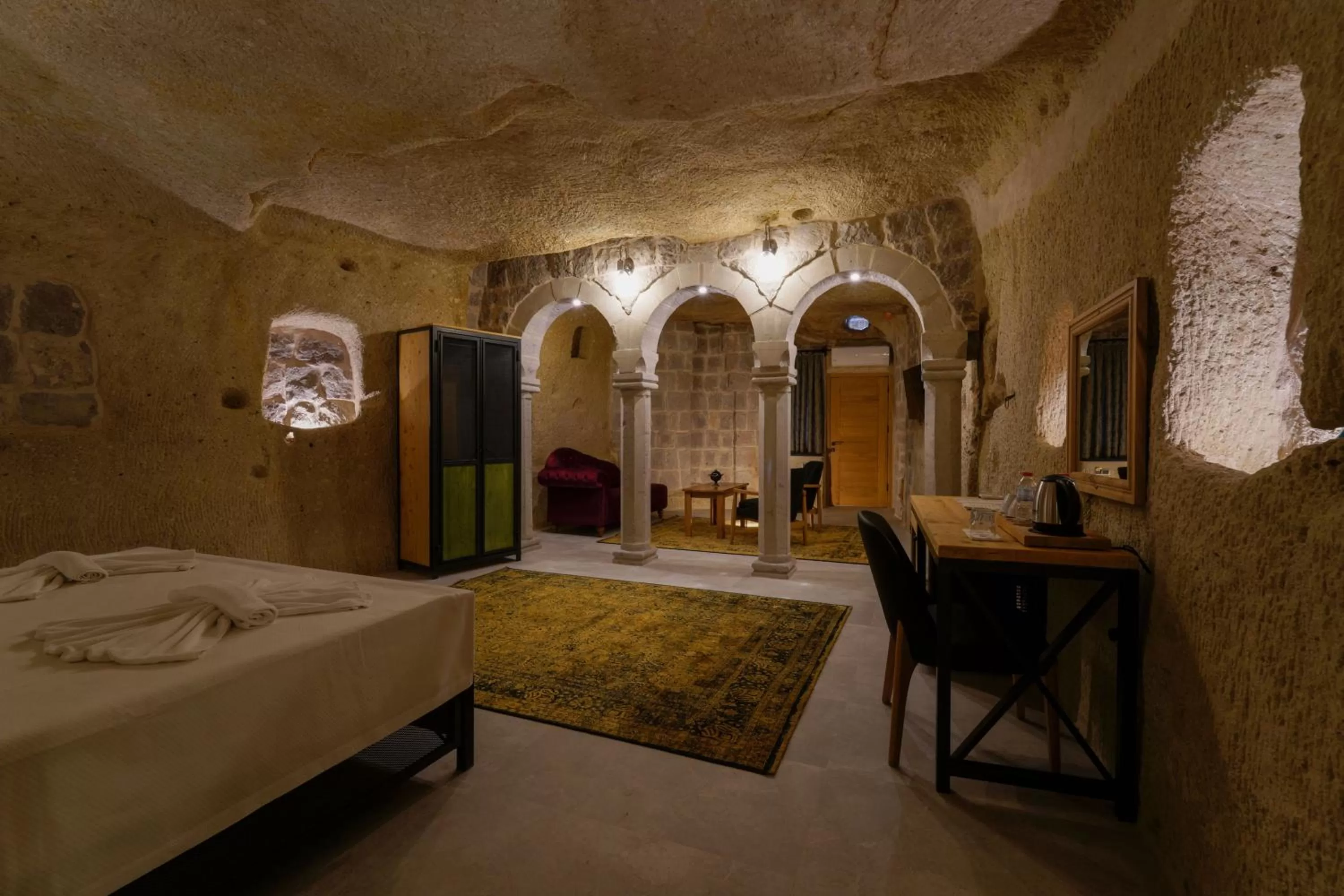 Bed in The Niche Cave Hotel