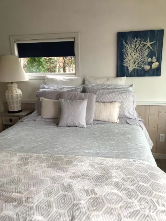 Bedroom in Qualicum Breeze Beach Resort