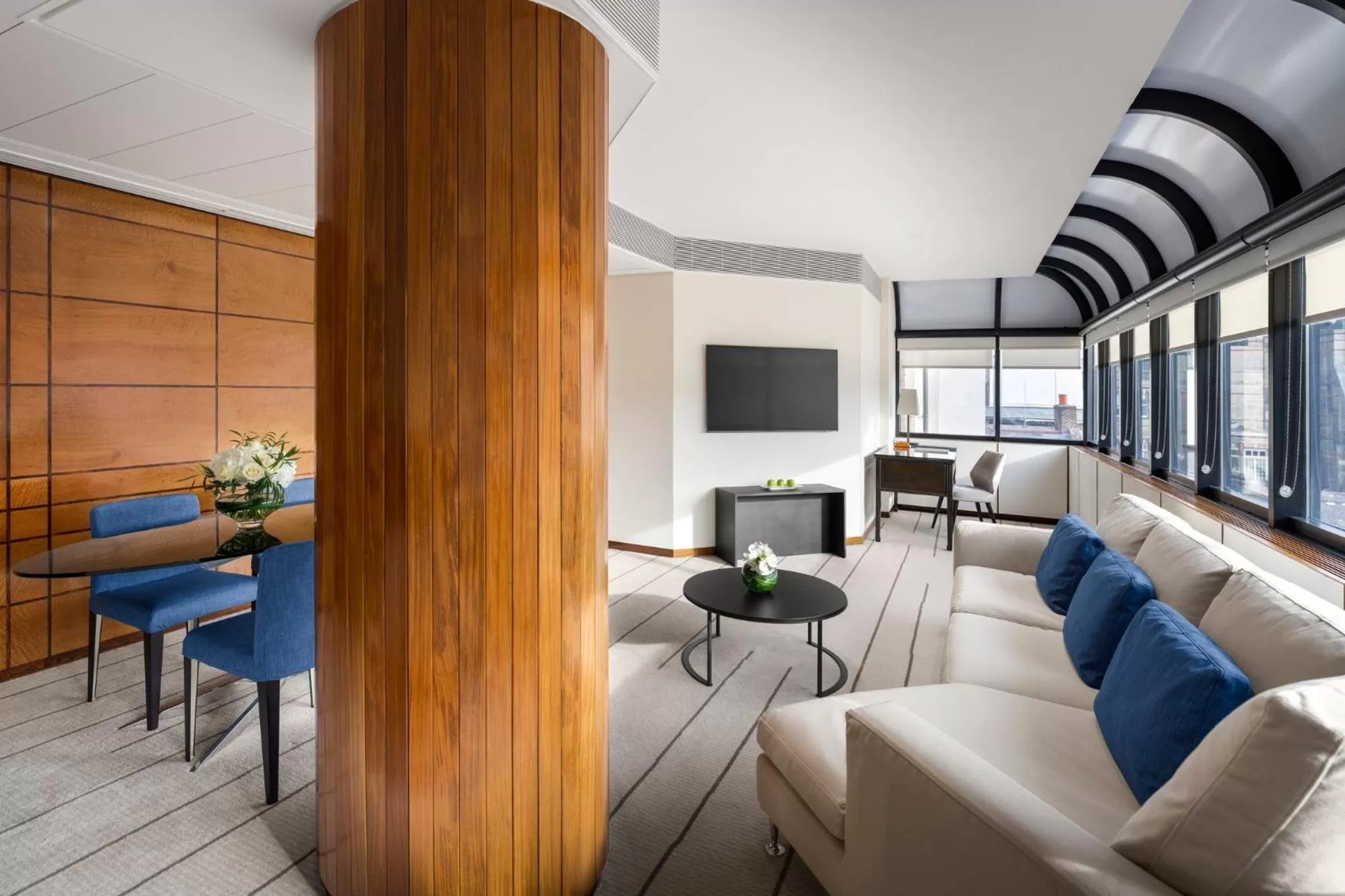 Bedroom in COMO The Halkin