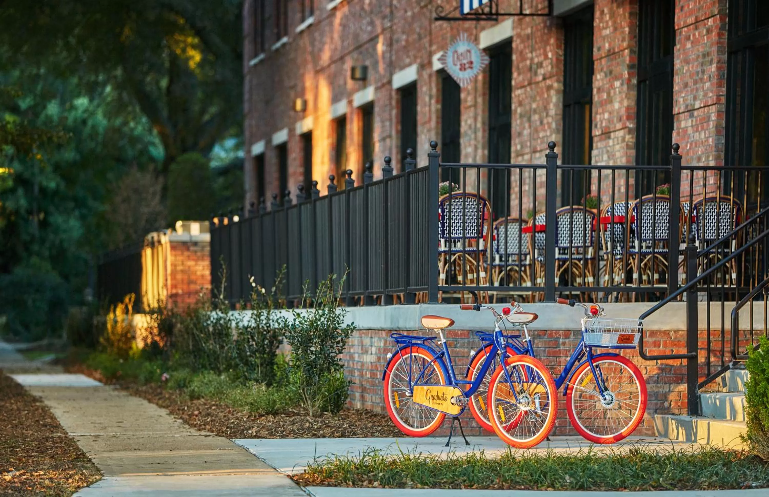 Property building in Graduate by Hilton Oxford