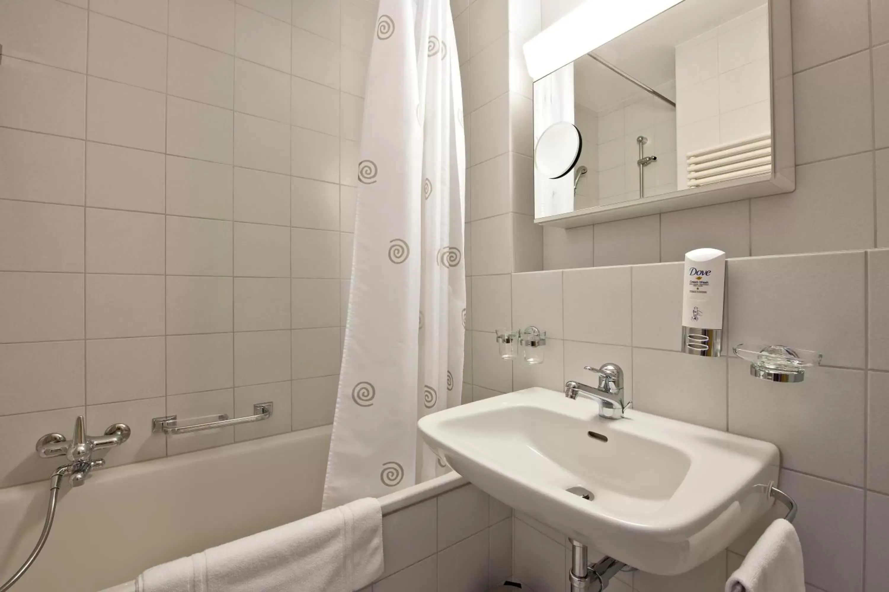 Superior Single Room - Annex in Hotel Sonne St. Moritz 3* Superior Superior Single Room - Annex in Hotel Sonne St. Moritz 3* Superior