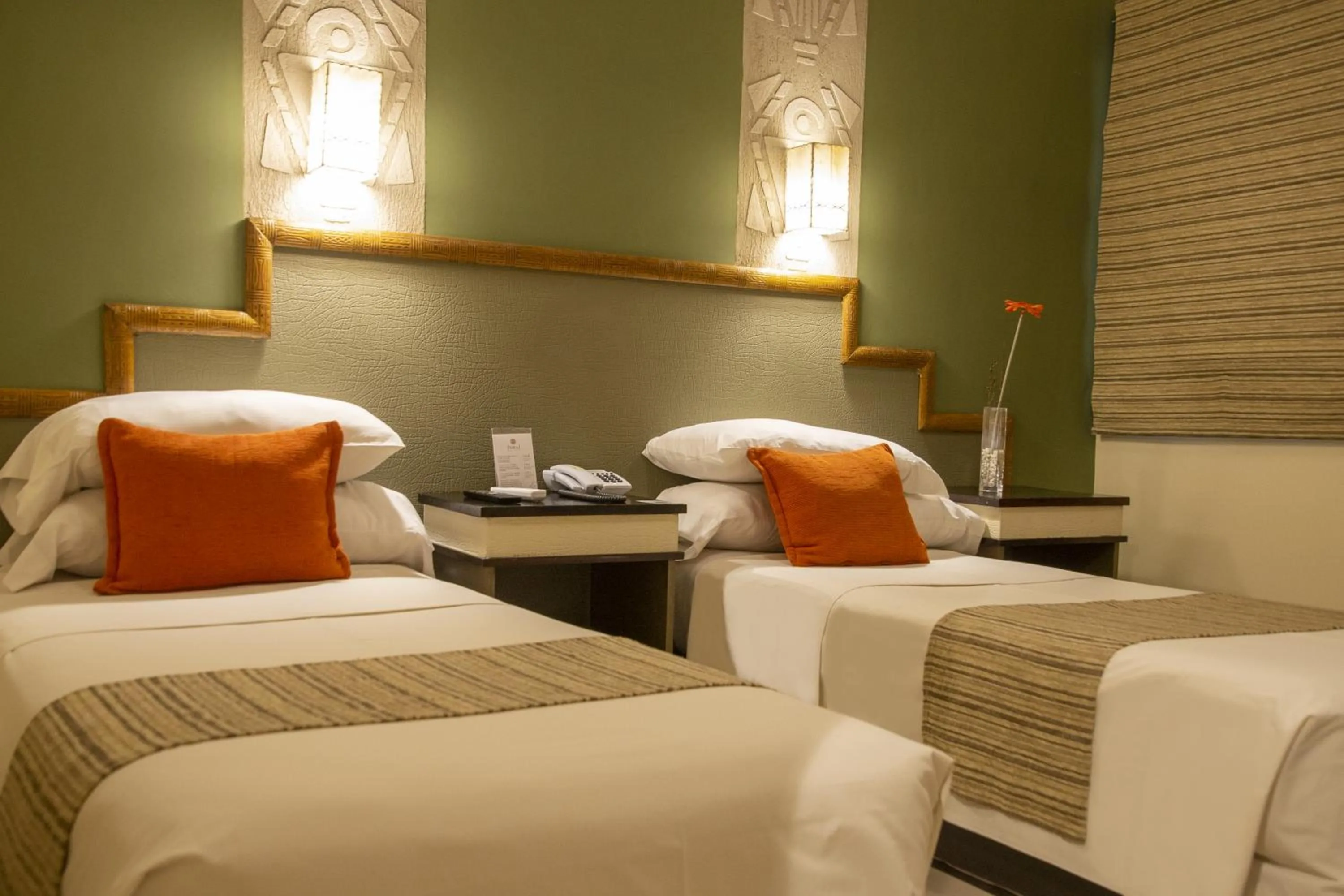 Bedroom, Bed in Hotel Inkai