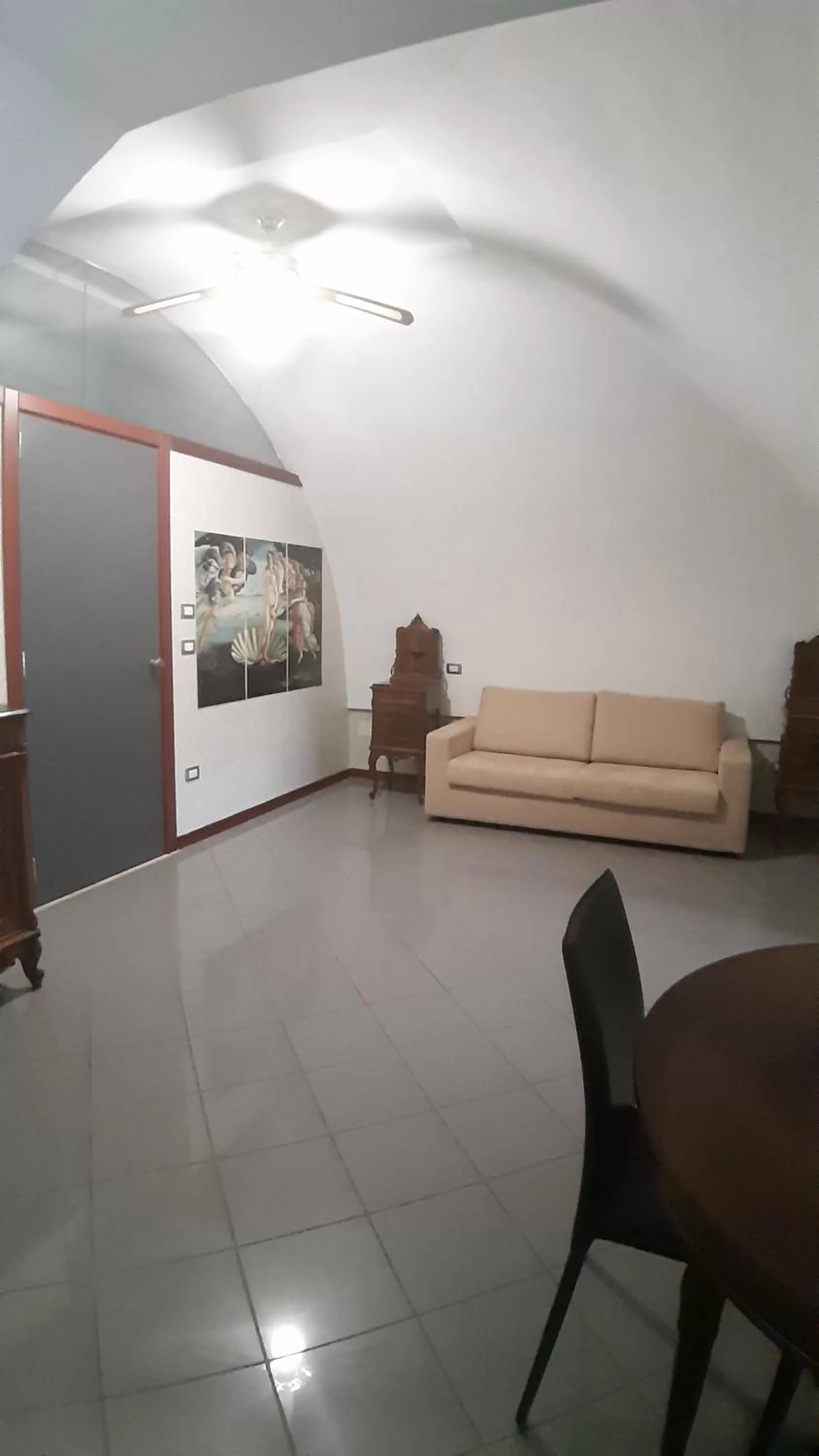 Seating area in Domus Salentina