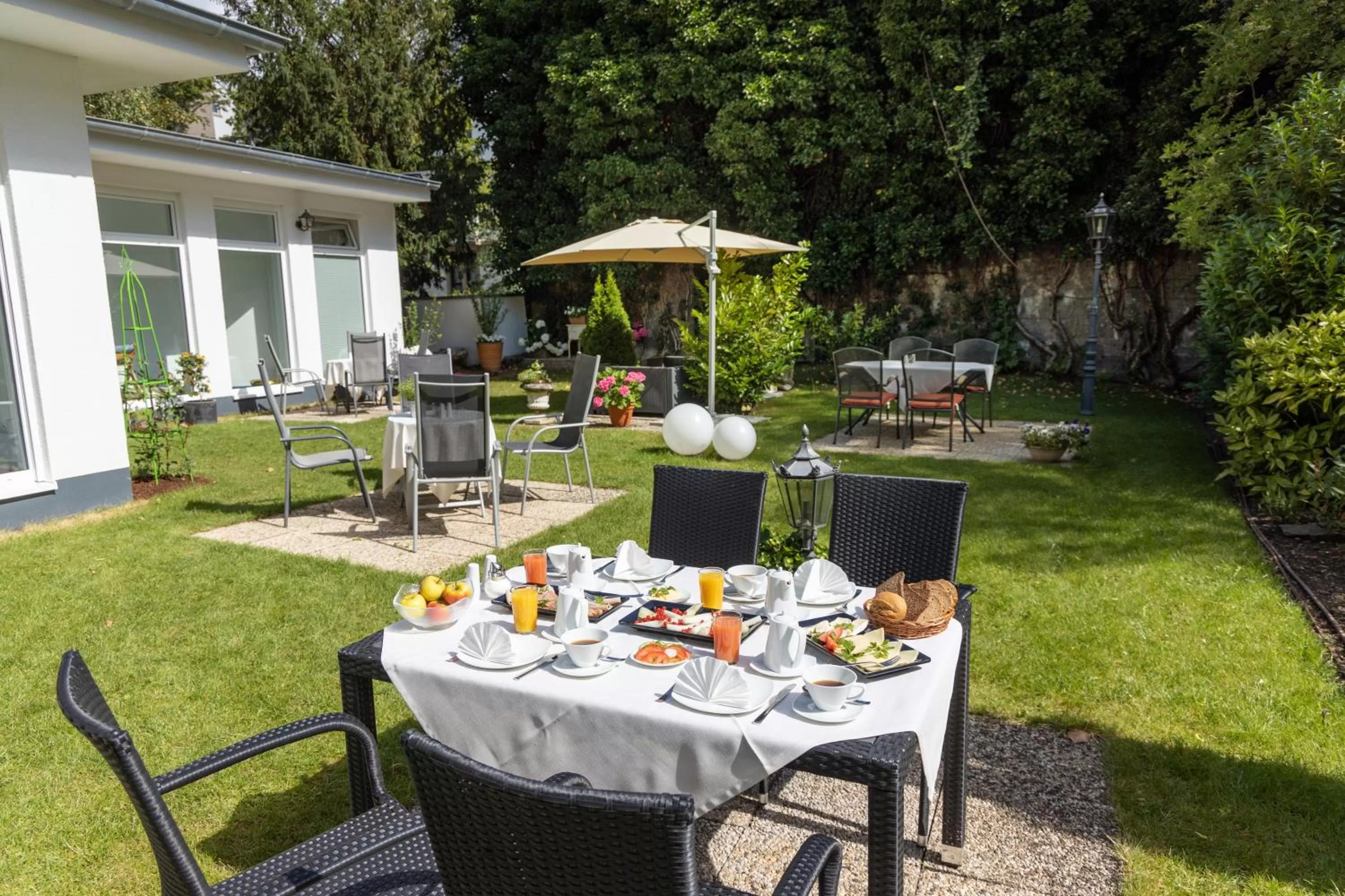 Garden in Hotel Brenner