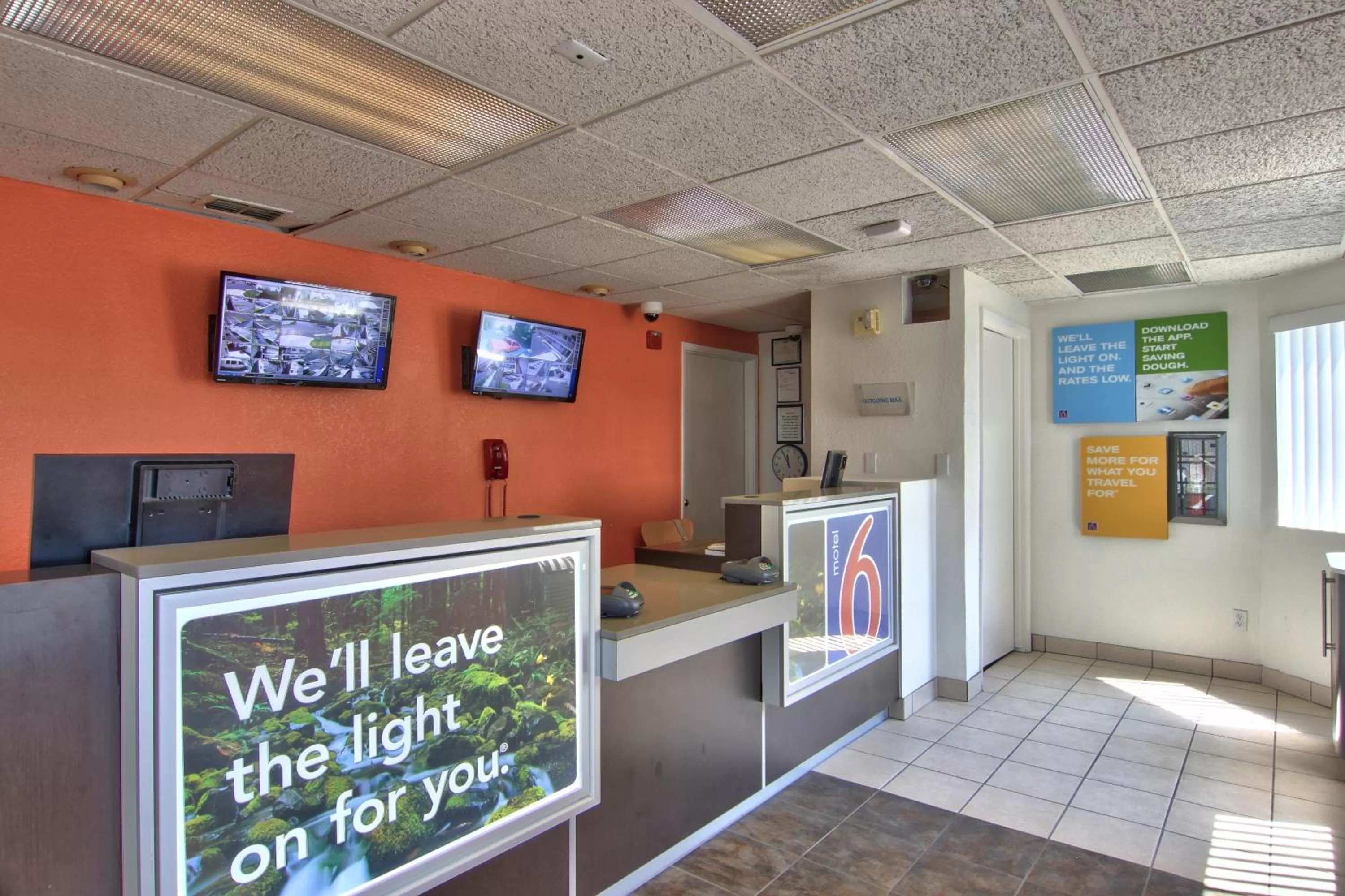 Lobby or reception in Motel 6-Sacramento, CA - South Sacramento and Elk Grove
