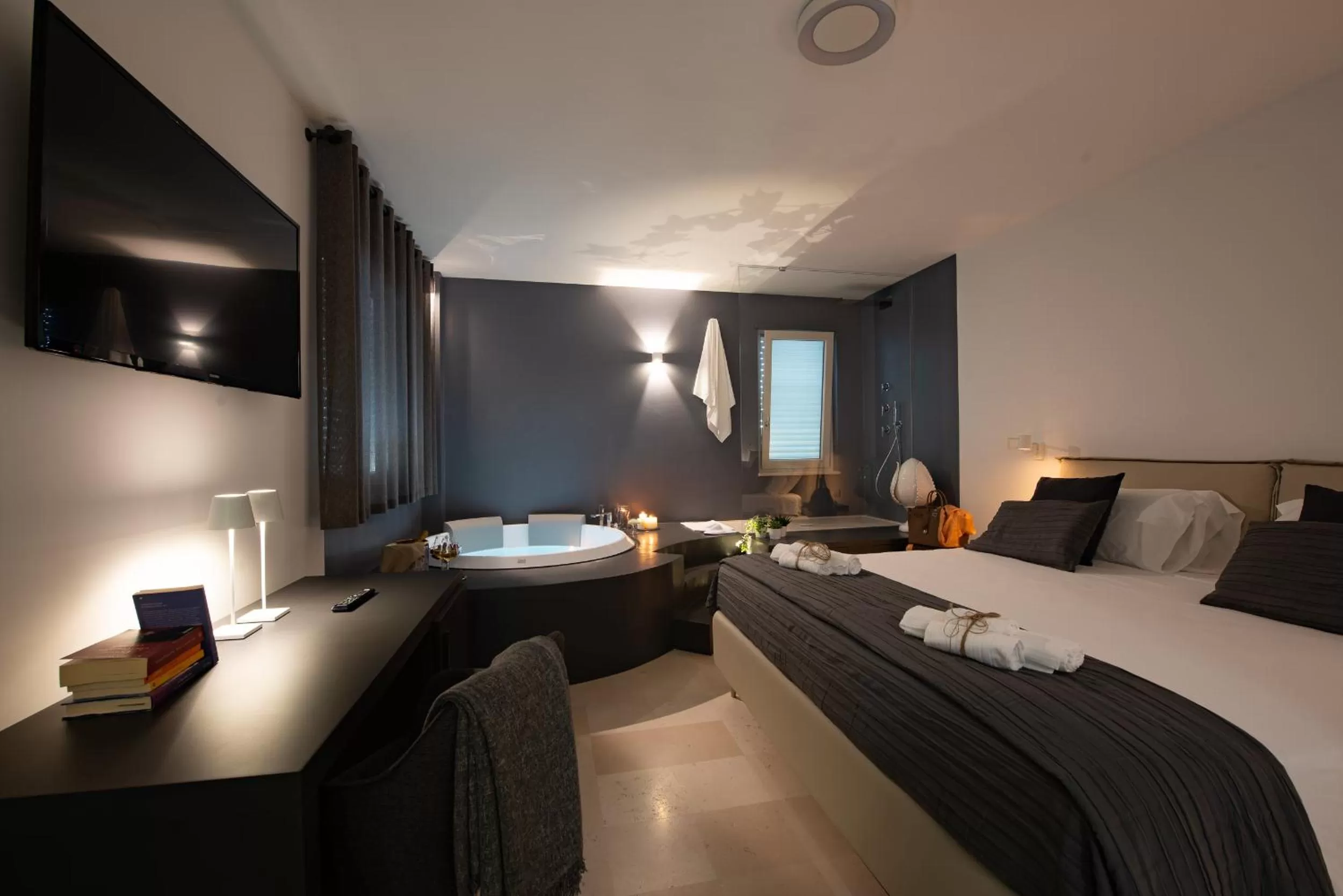 Bed in Suite1212 - Rattazzi