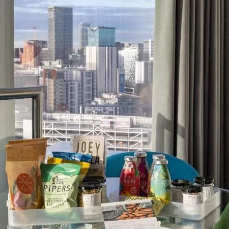 Food and drinks in Staying Cool At Rotunda