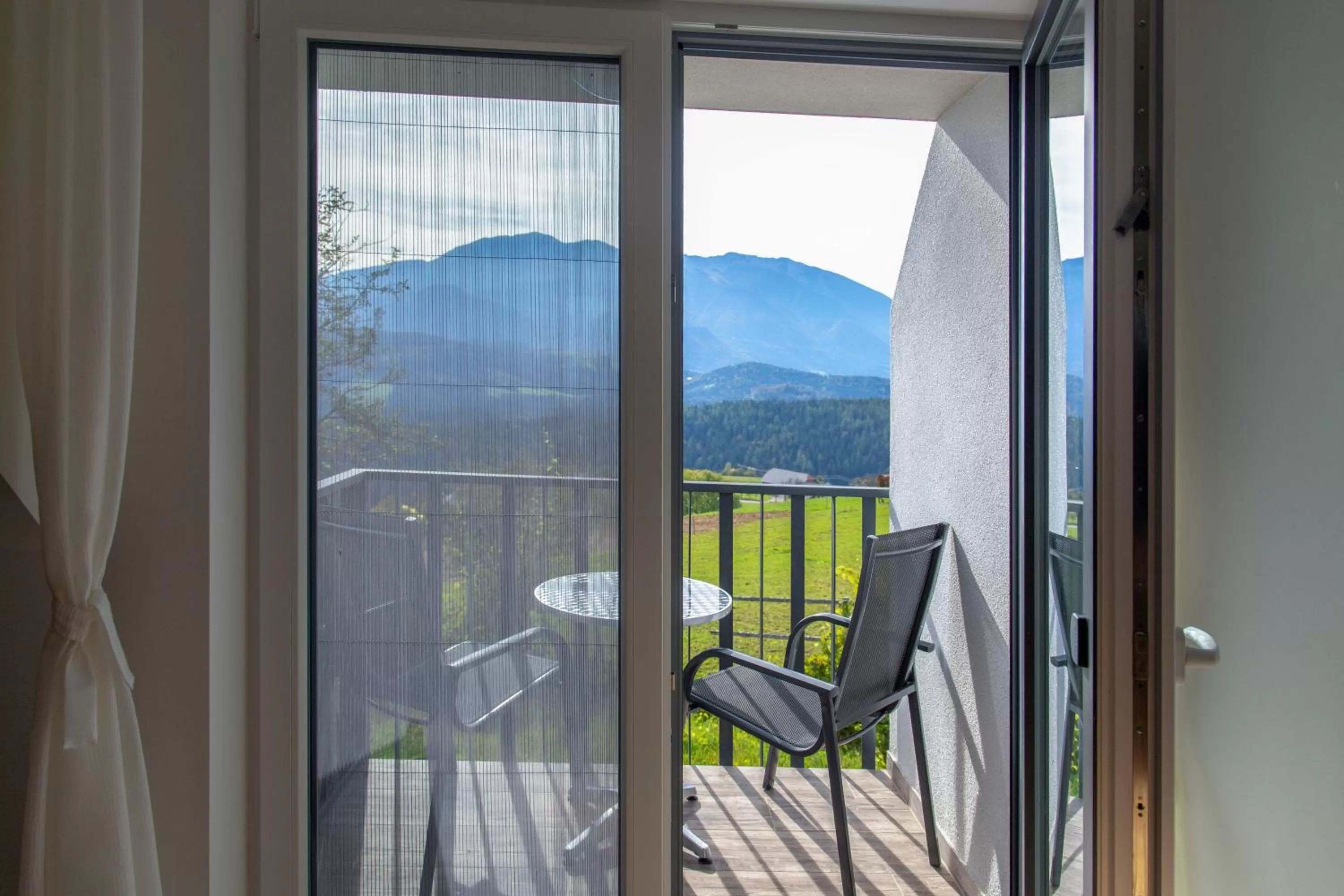 Property building in Vila Marin Miler