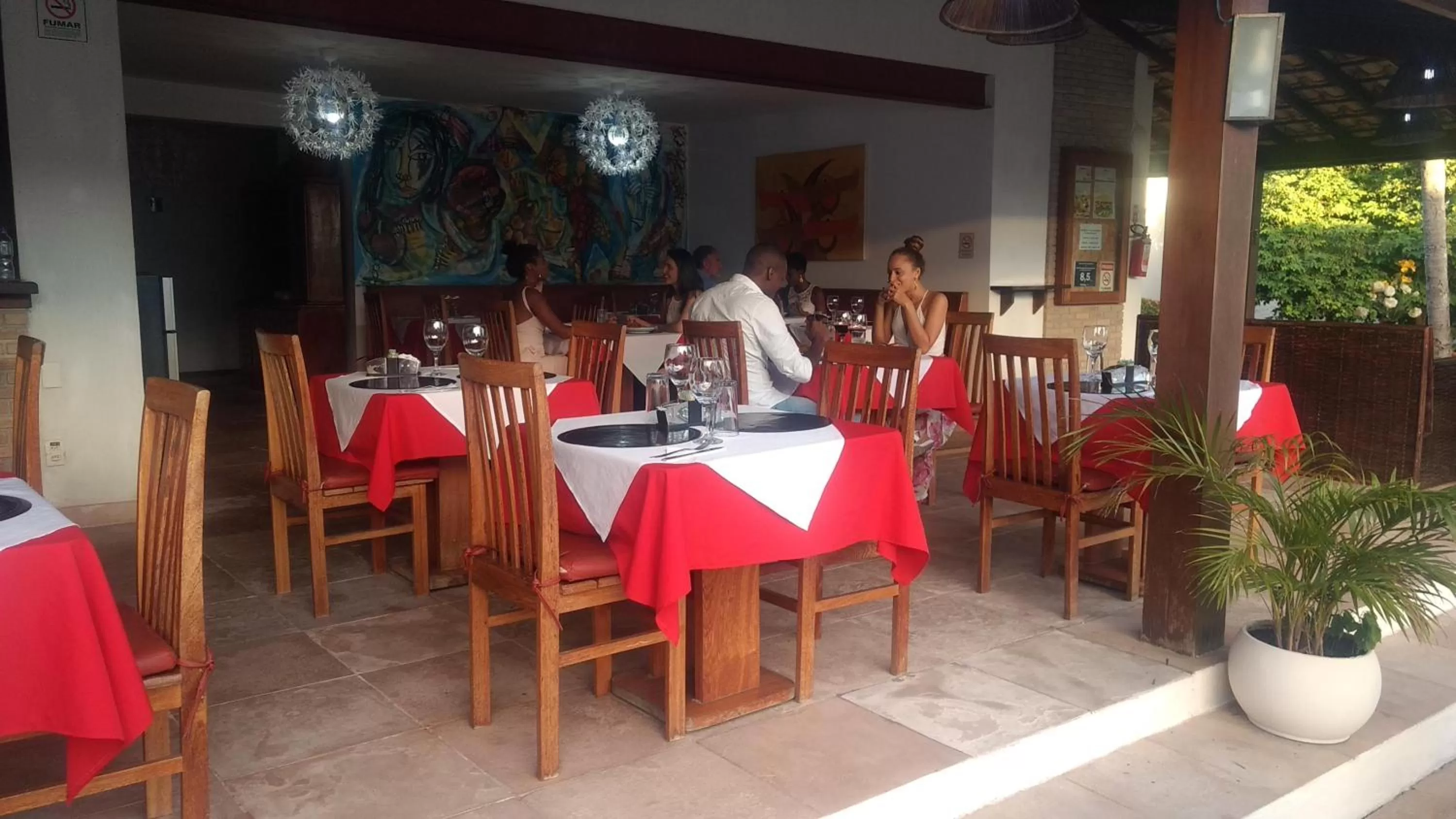 Restaurant/Places to Eat in Hotel Pousada Salvador Paradise