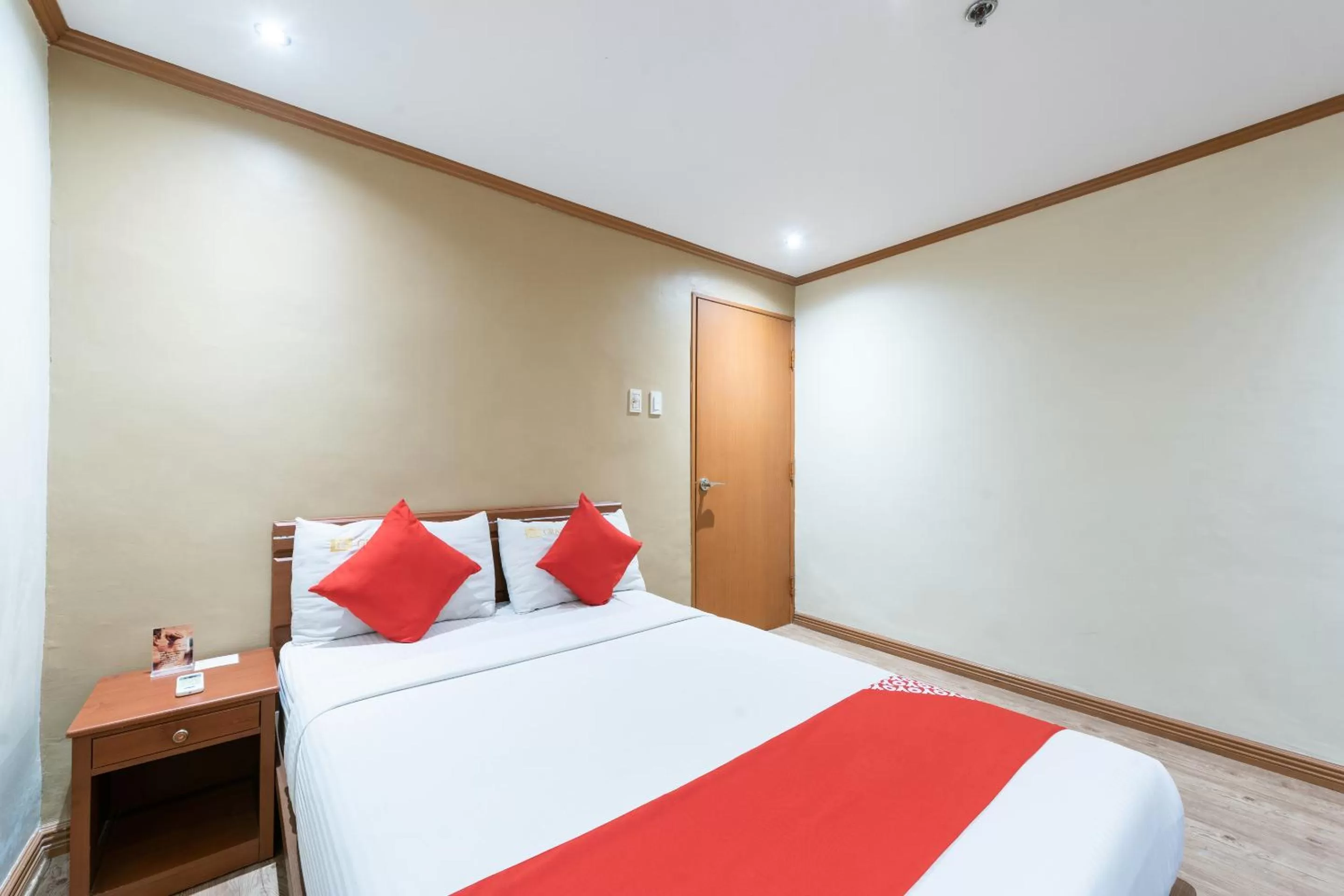 Bedroom, Bed in DG Grami Hotel