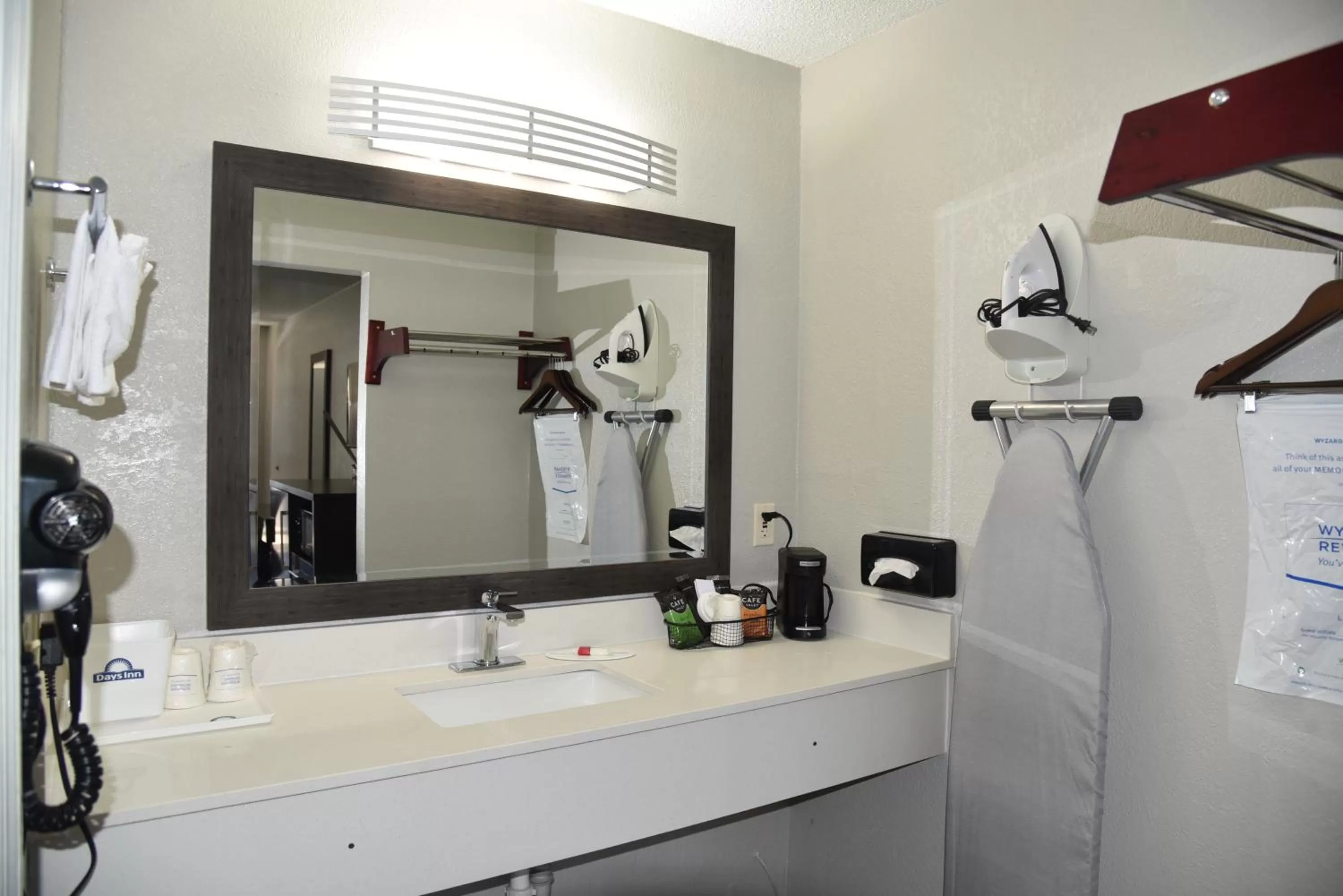 Days Inn by Wyndham Goose Creek