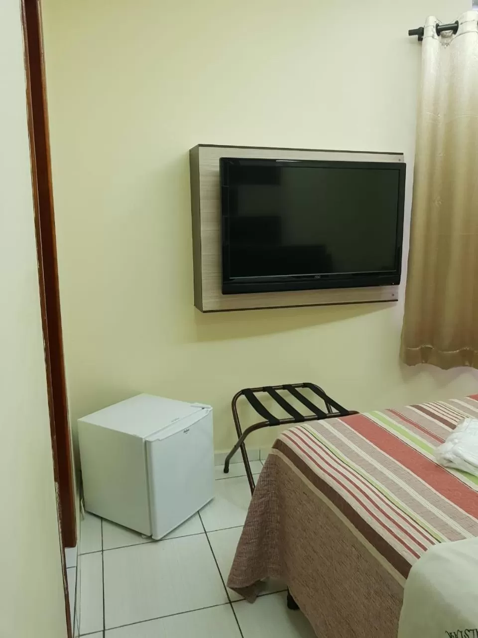 Bed in Hotel Calstar