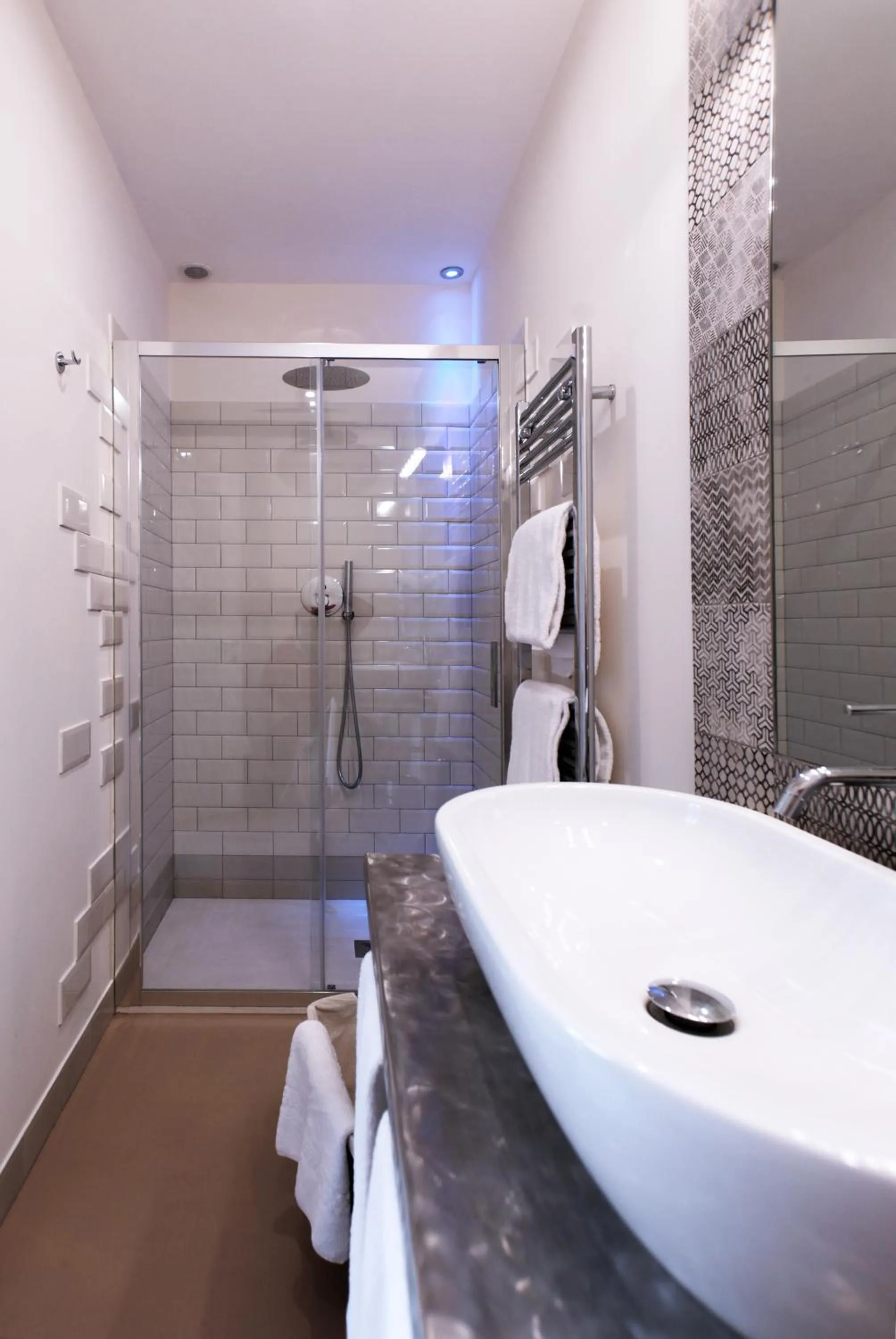 Bathroom in Trevi Contemporary Suite