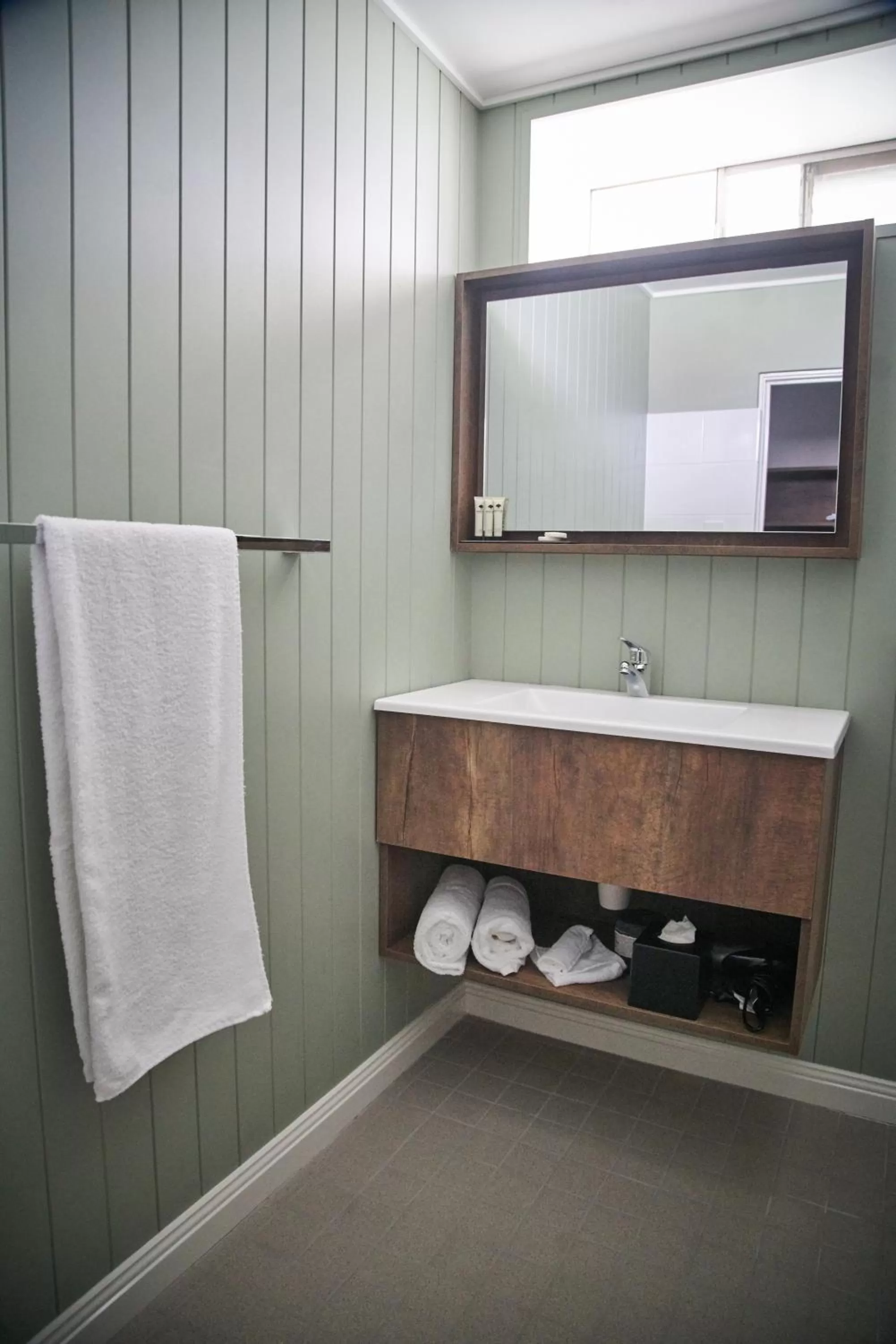 Bathroom in Country Comfort Armidale