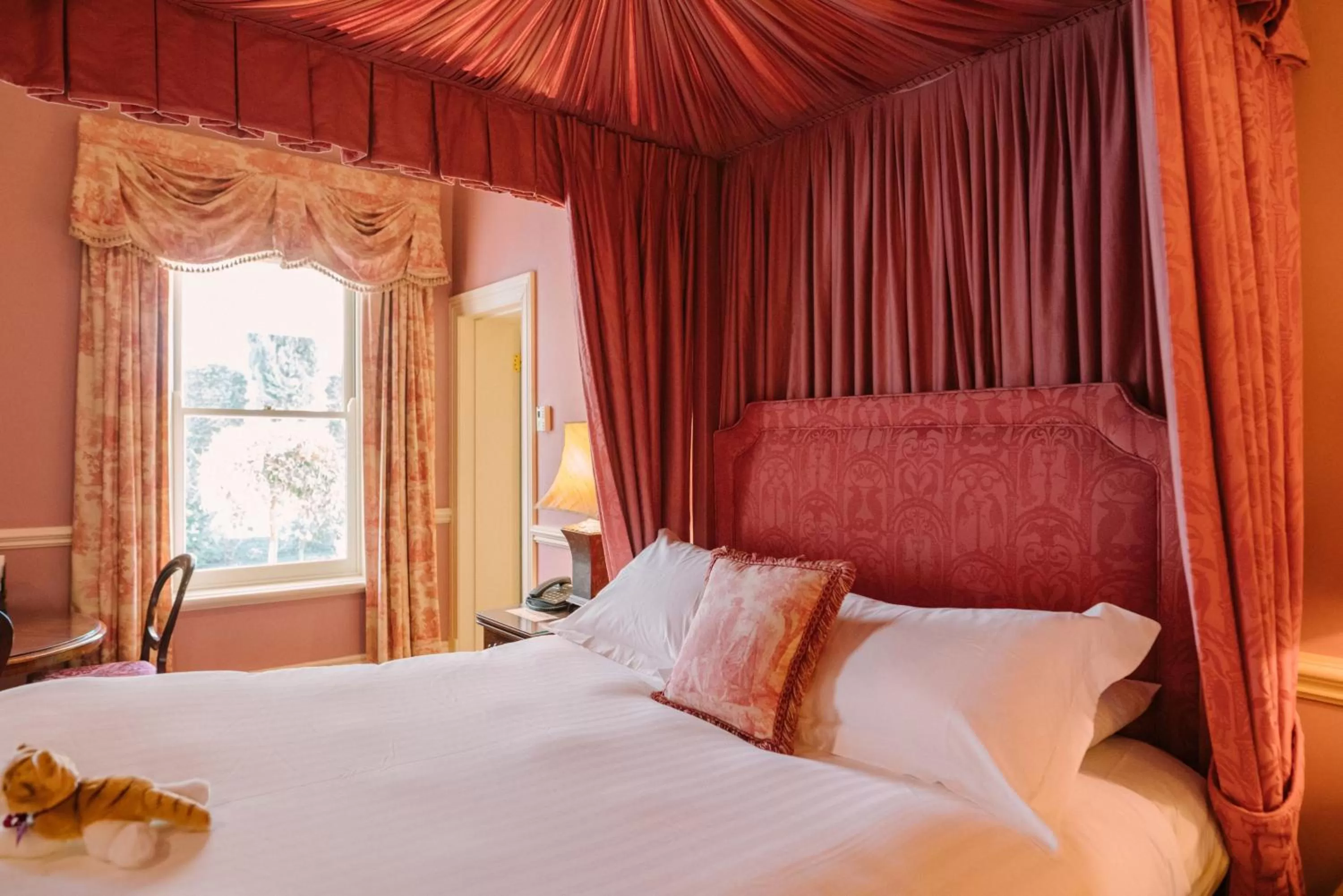 Bed in Chateau Yering