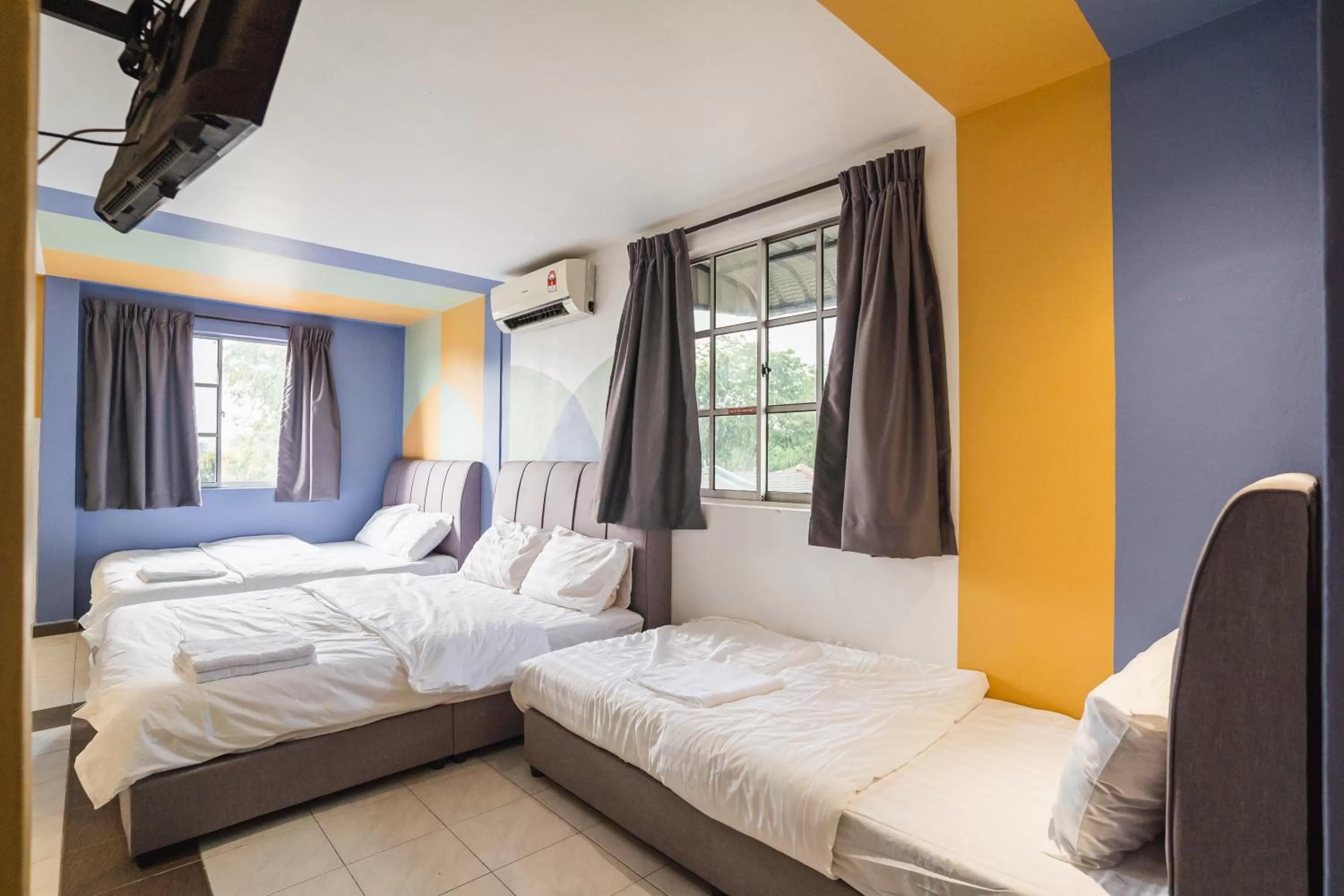 Bed in The Cave By Cactus Hotel Skudai