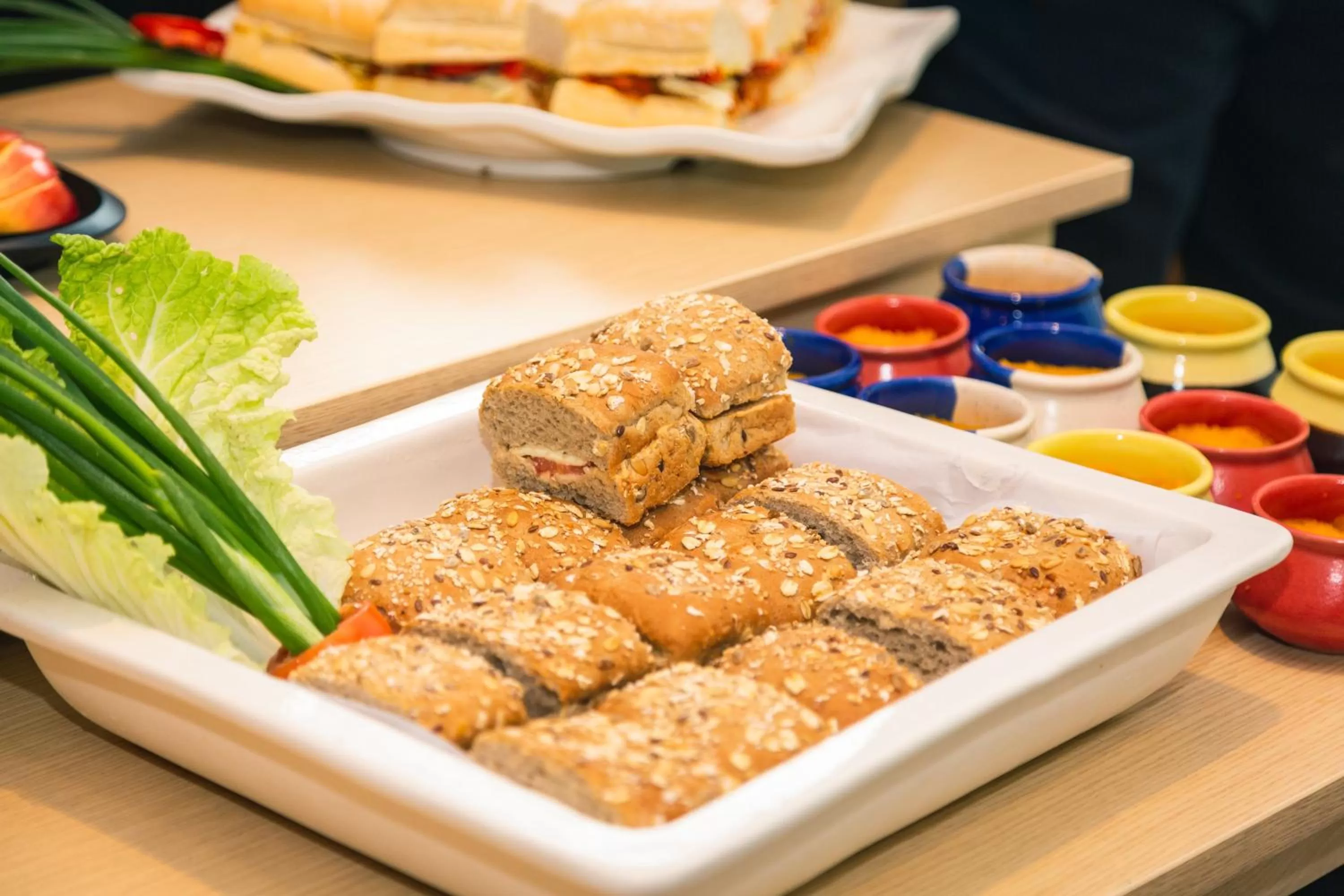 Restaurant/places to eat in Holiday Inn Express Pune Pimpri by IHG