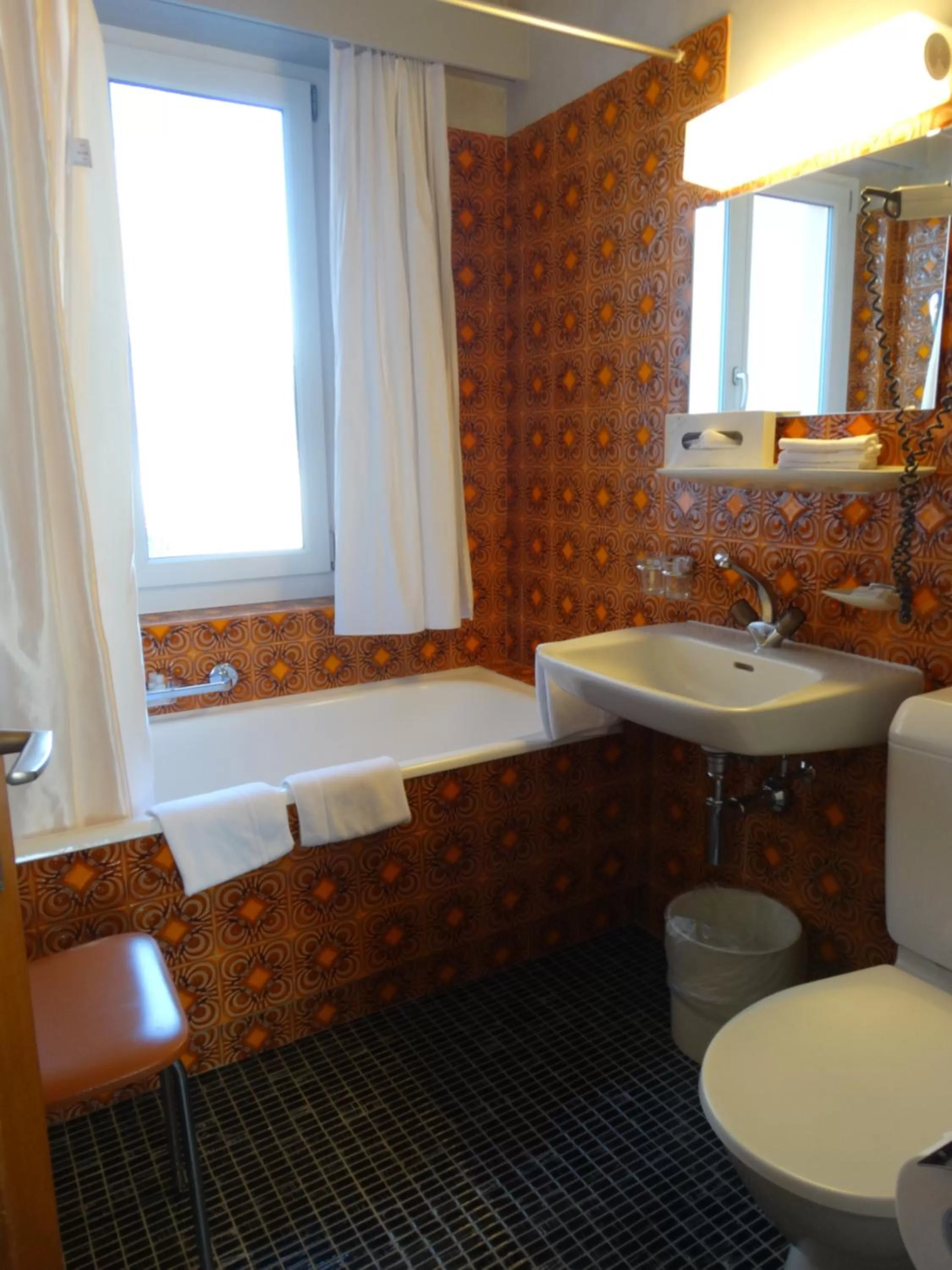 Bathroom in Hotel Bündnerhof