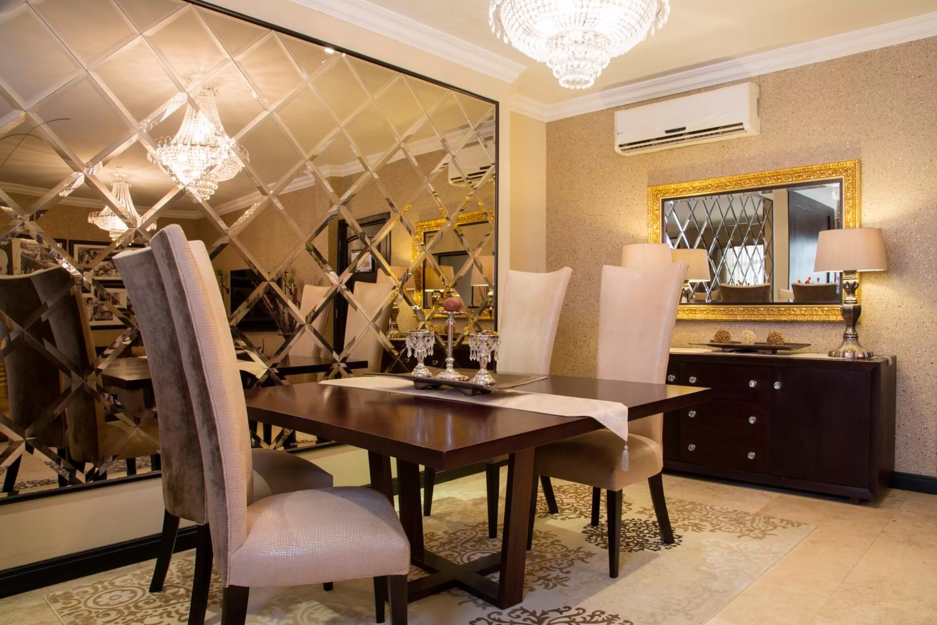 Dining area in Villa Monticello Boutique Hotel