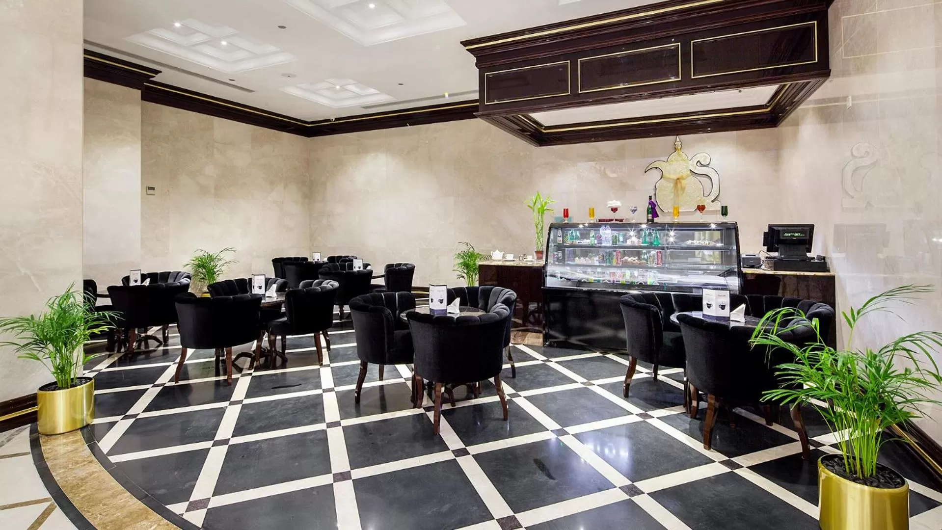 Lounge or bar, Restaurant/Places to Eat in Western Lamar Hotel