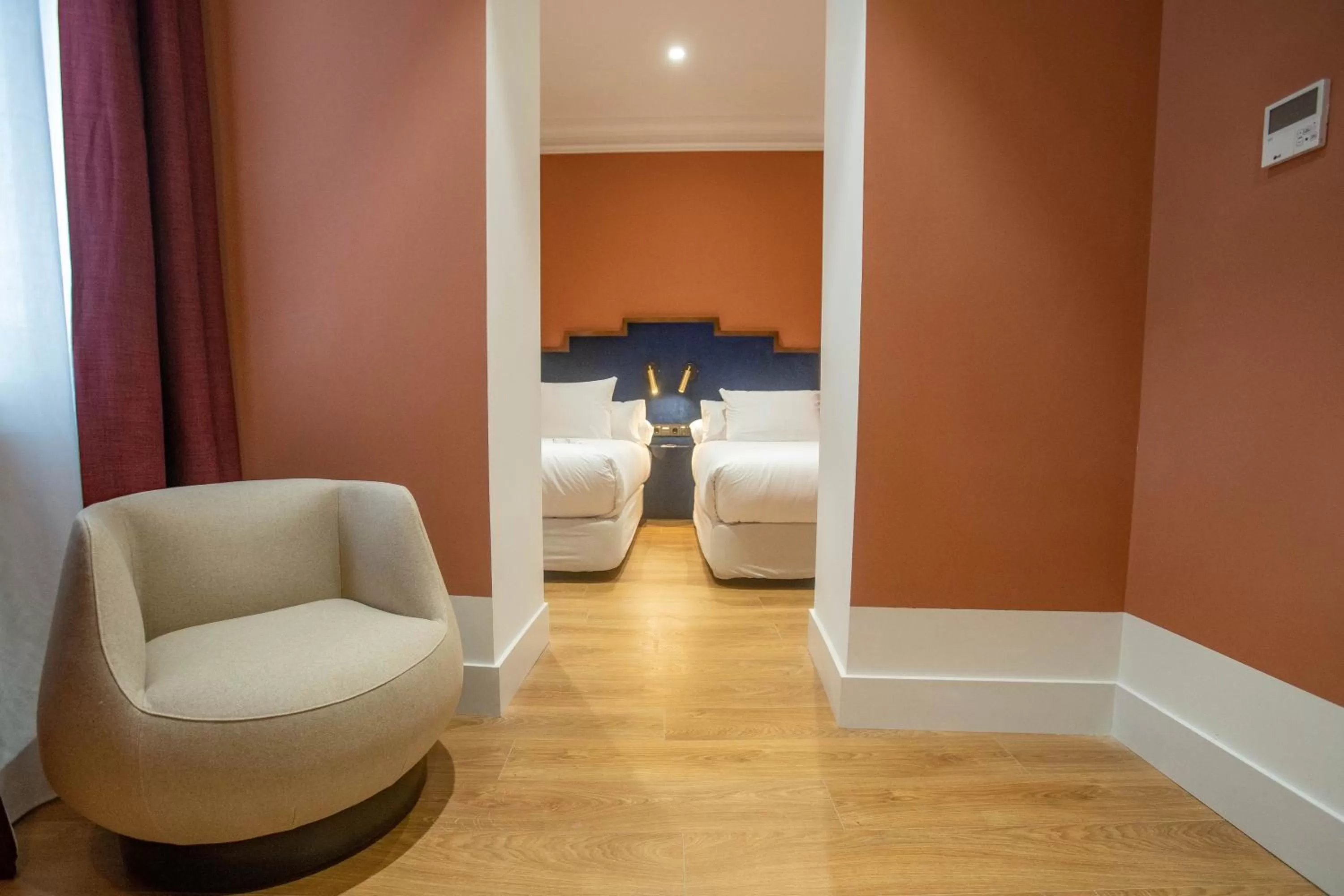 Photo of the whole room, Bed in Soho Boutique Congreso