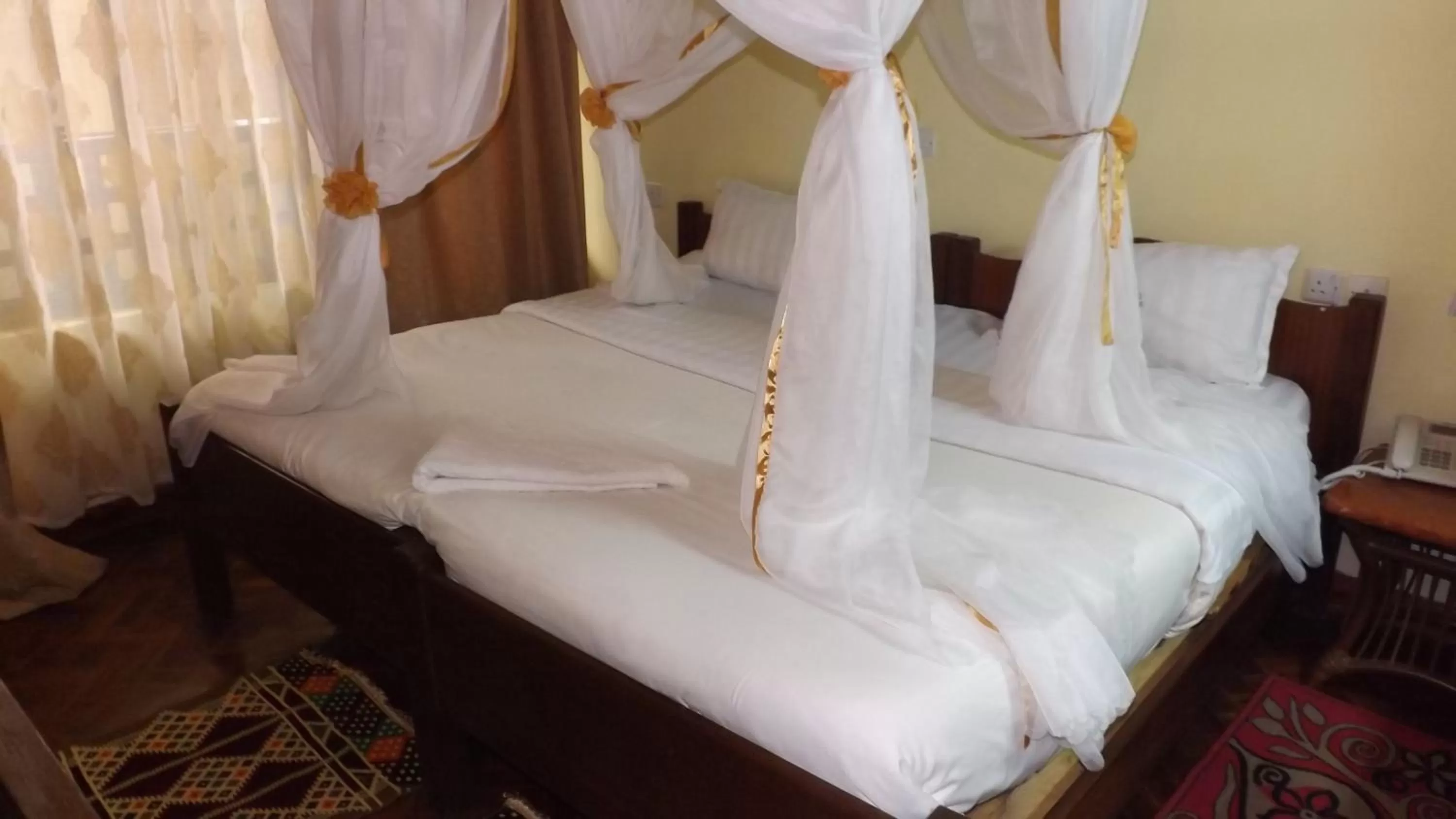 Bed in Vienna Woods Hotel Nakuru