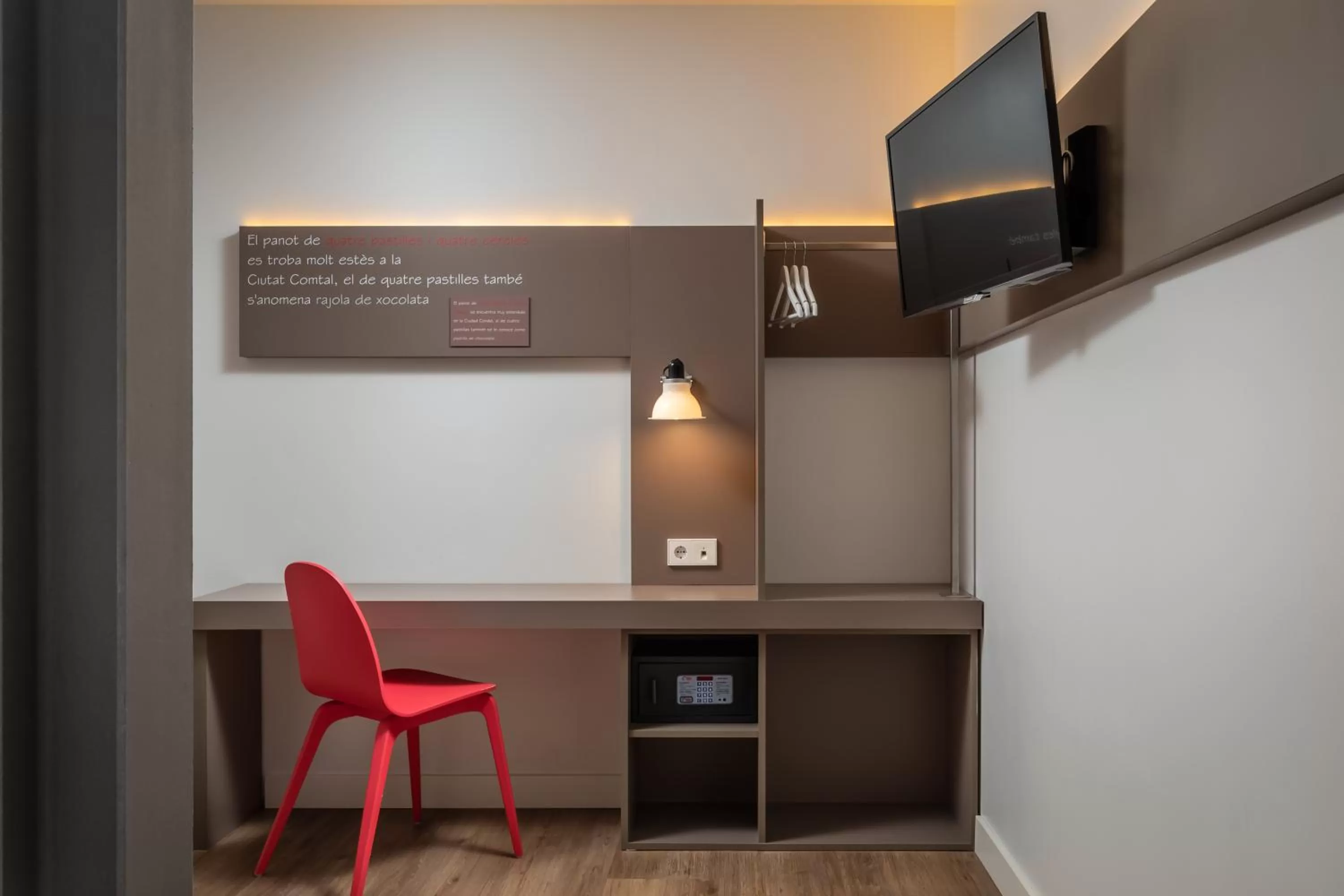 TV and multimedia in ibis Styles Barcelona Centre