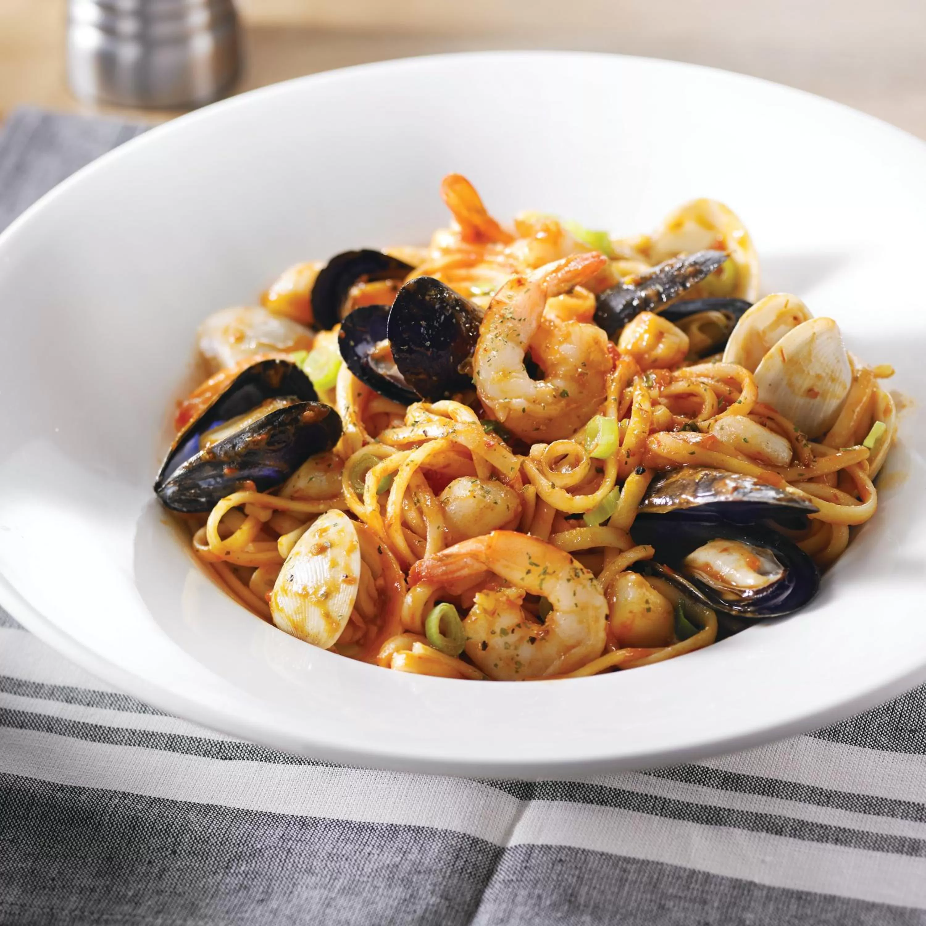 Restaurant/places to eat in Holiday Inn Hotel & Suites Calgary South - Conference Ctr by IHG