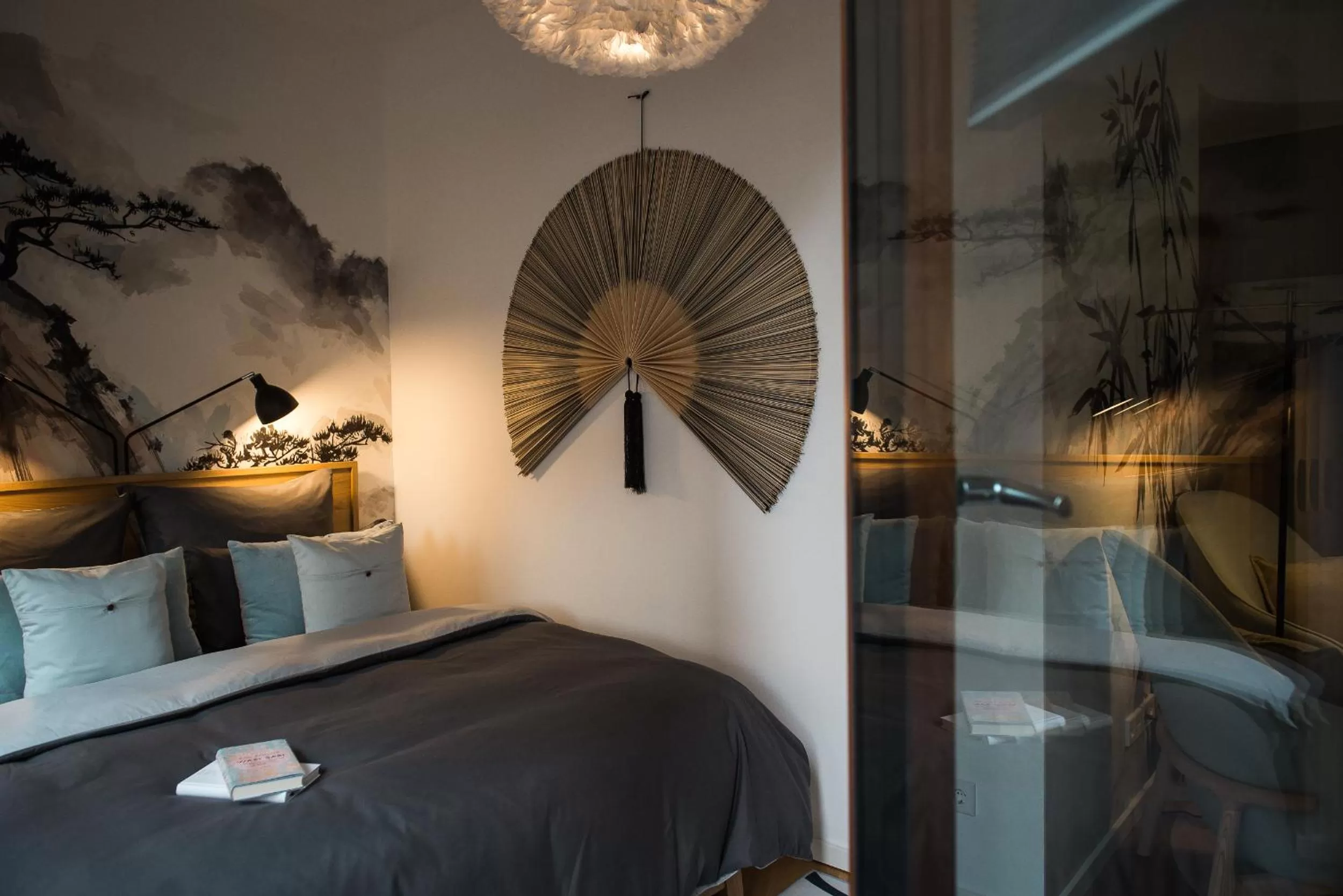 Bed in Urbn Dreams II