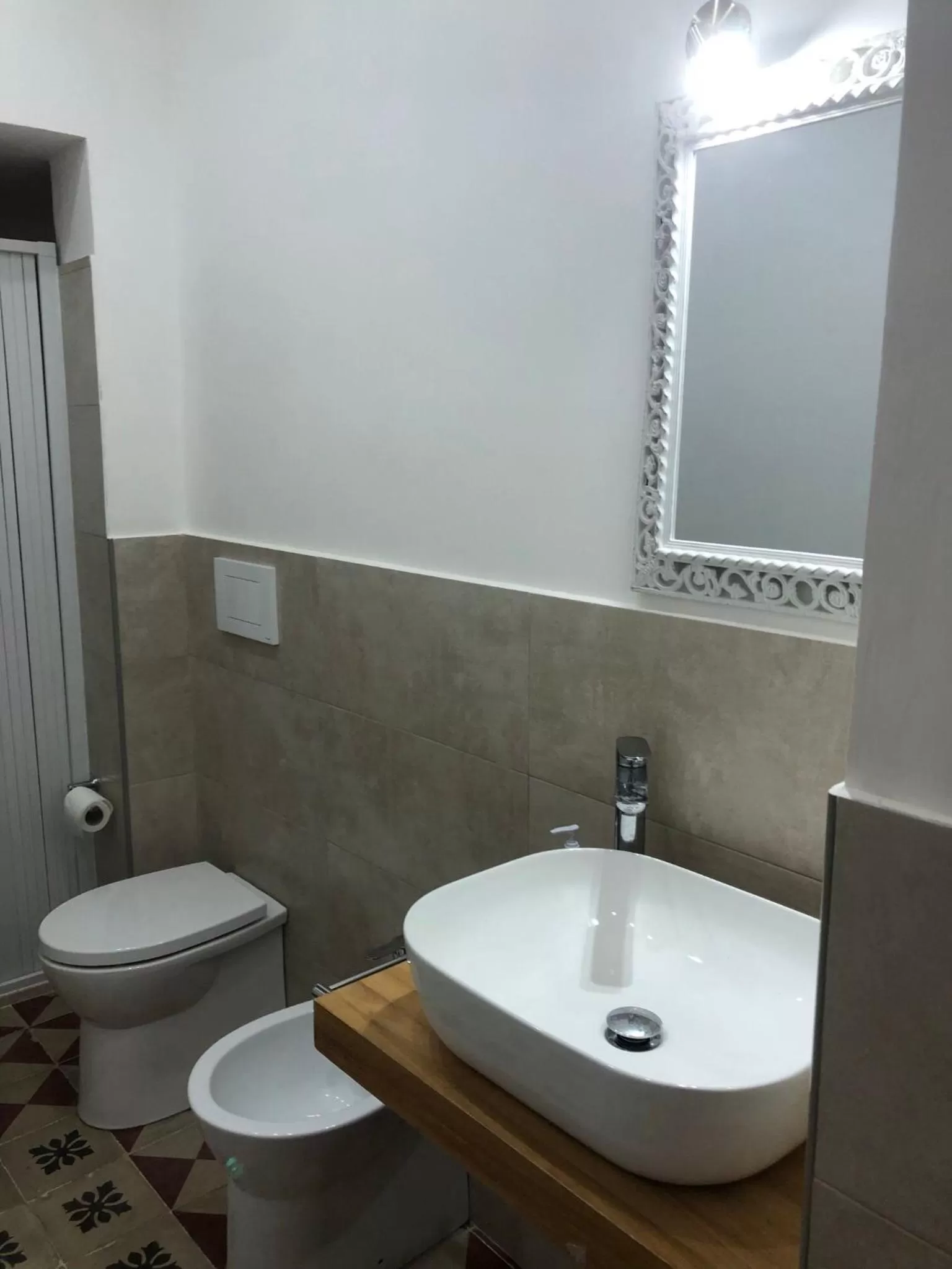 Toilet in SiciliAntica