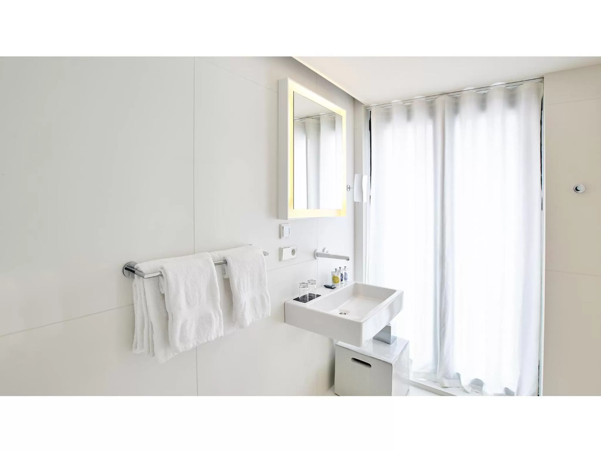 Bathroom in 9Hotel Sablon