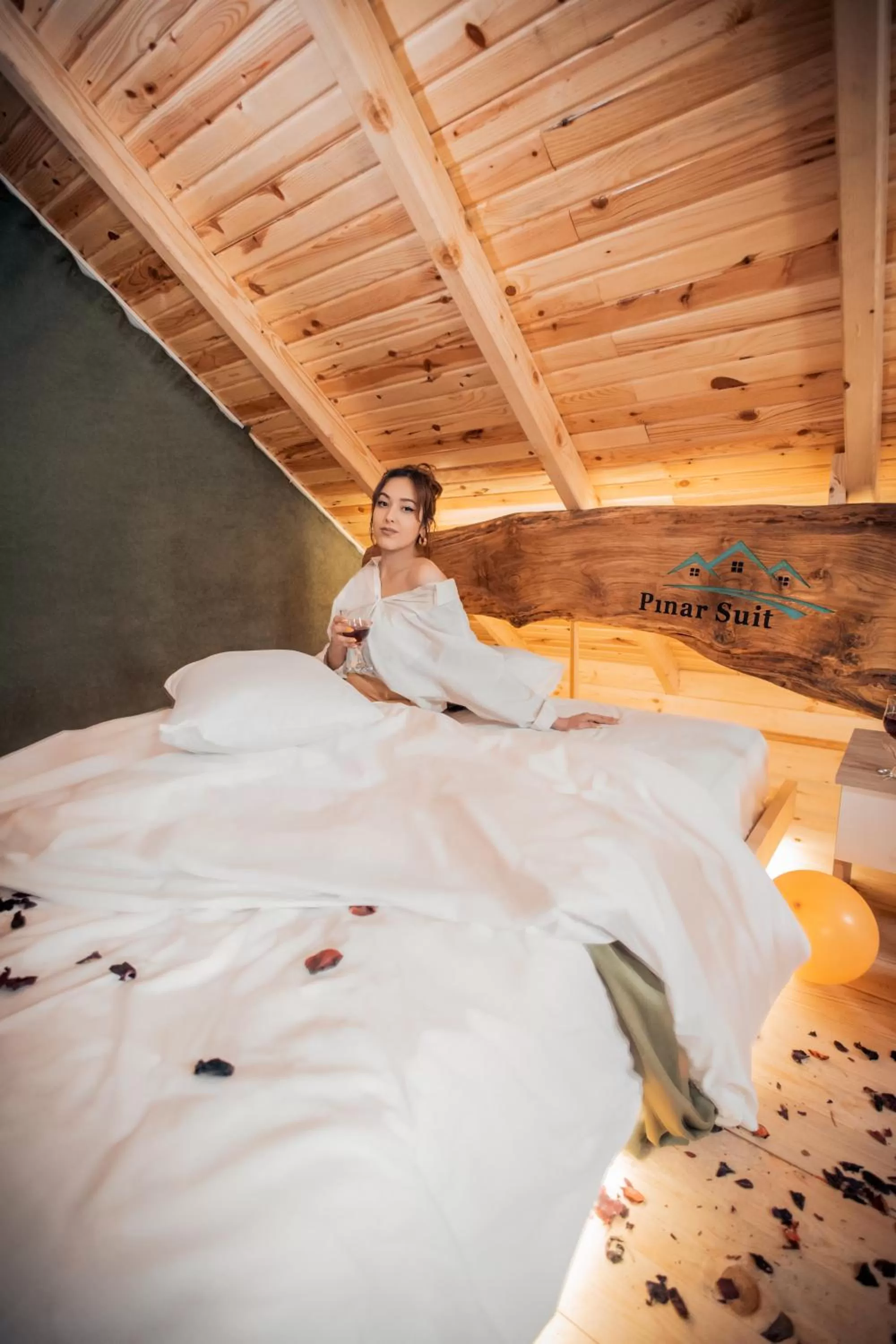 Bed in Pınar Suit Bungalow