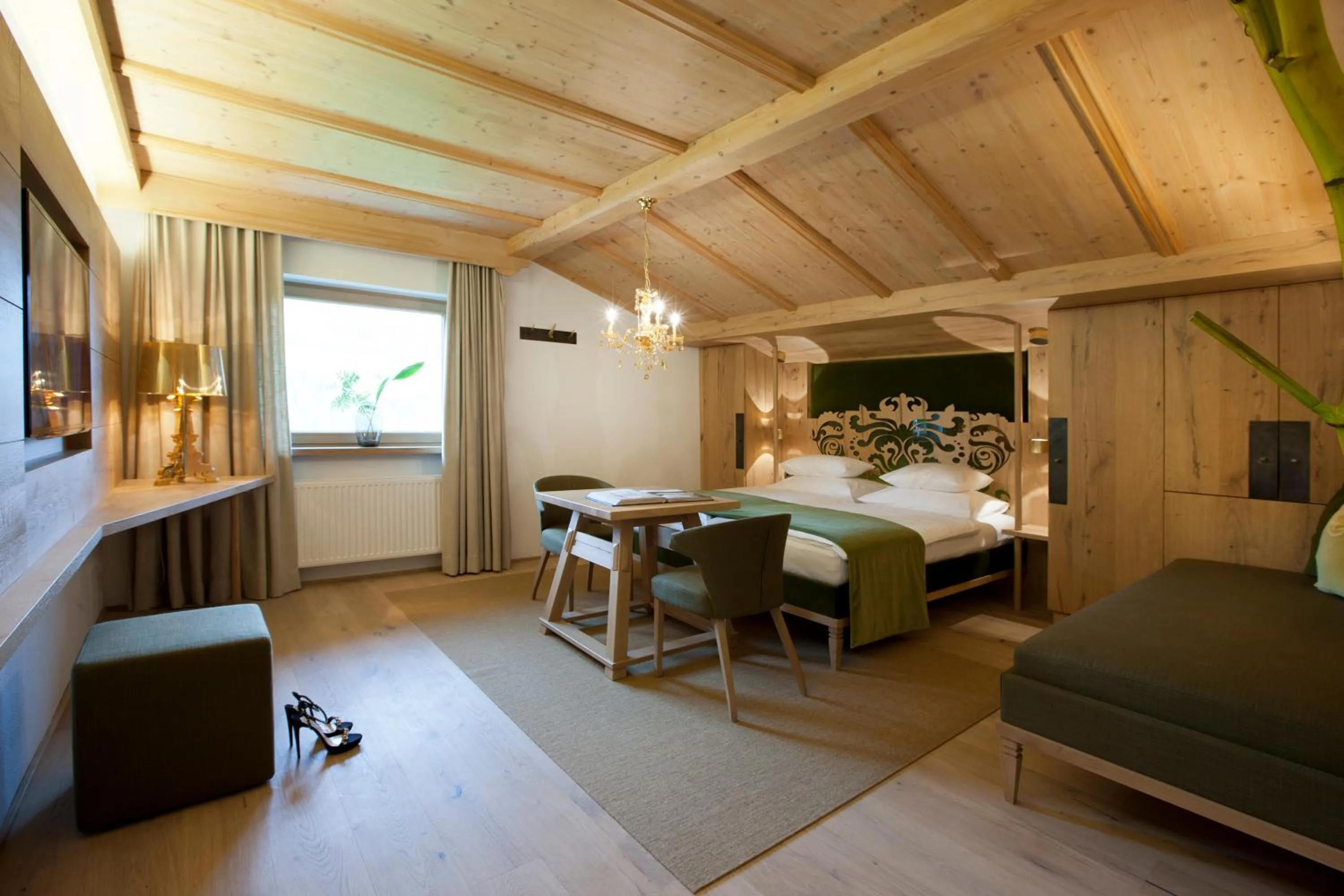 Bedroom, Bed in Geniesserhotel Minglers Sportalm 4 Sterne Superior