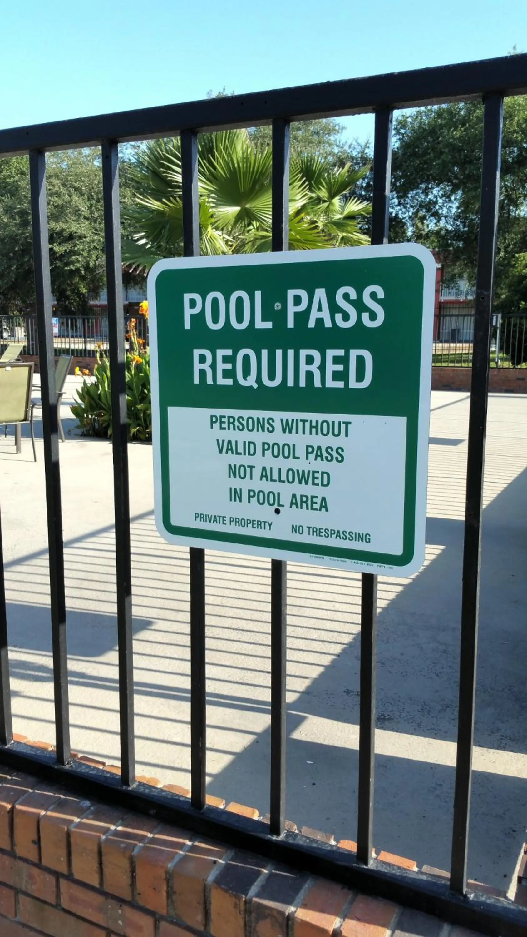 Swimming pool in Calloway Inn and Suites