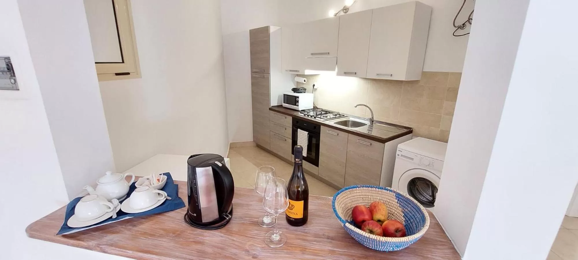 Coffee/tea facilities in Branco Suites - Rooms & Holiday Apartments
