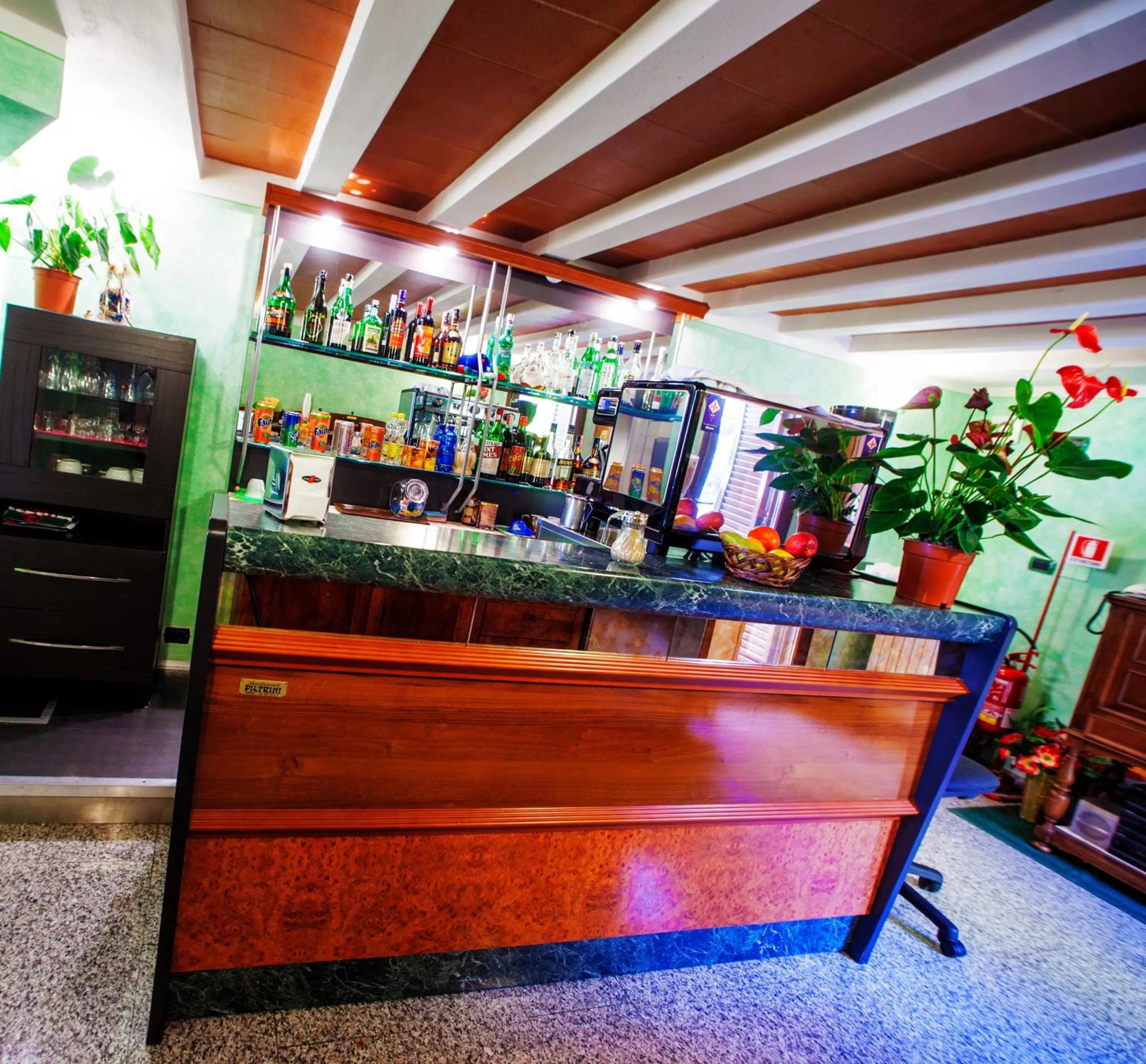 Communal lounge/ TV room in Hotel Villa Il Castagno