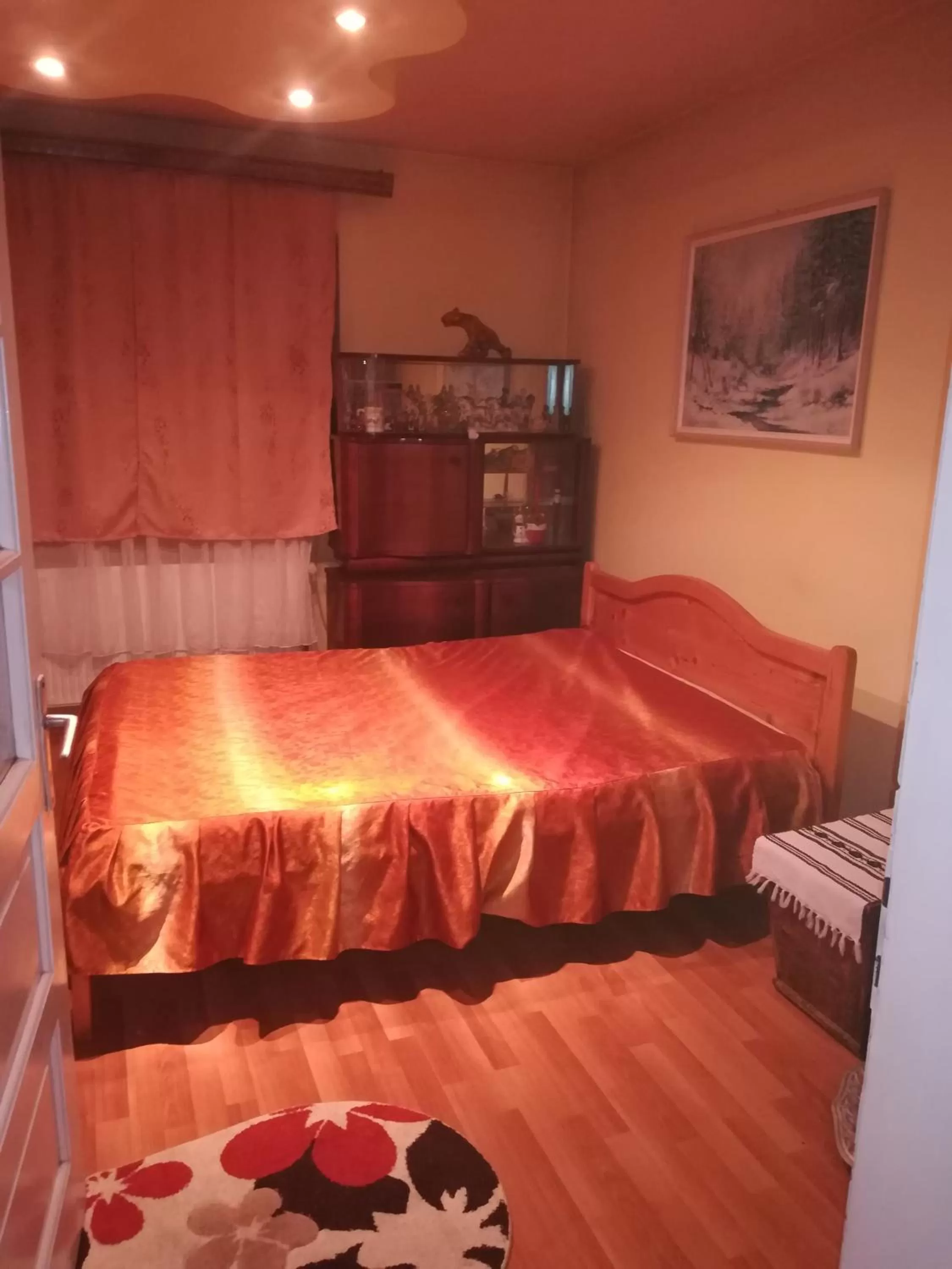 Photo of the whole room, Bed in Pensiunea Luminita