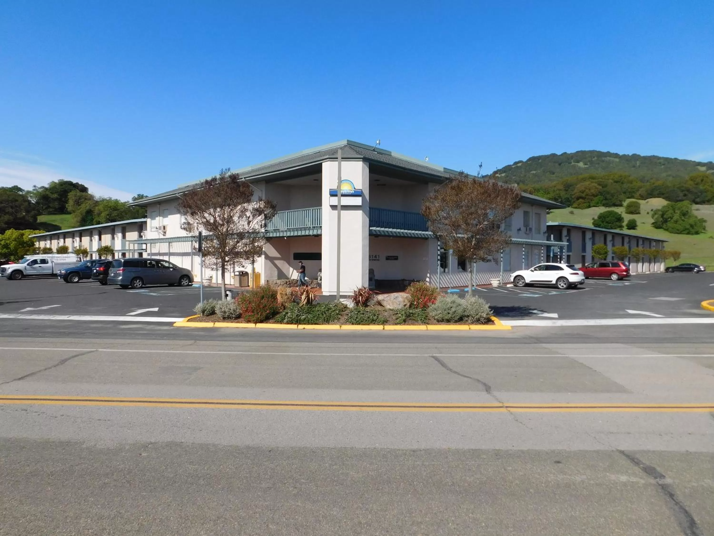 Property building in Days Inn by Wyndham Novato/San Francisco